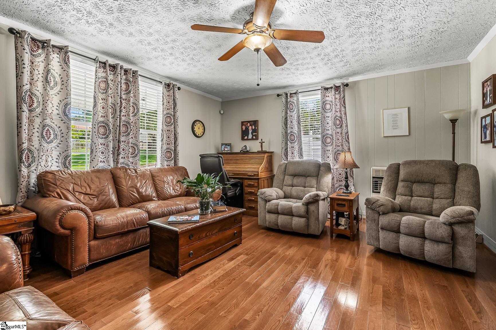 22 Hammett Street Piedmont, SC 29673