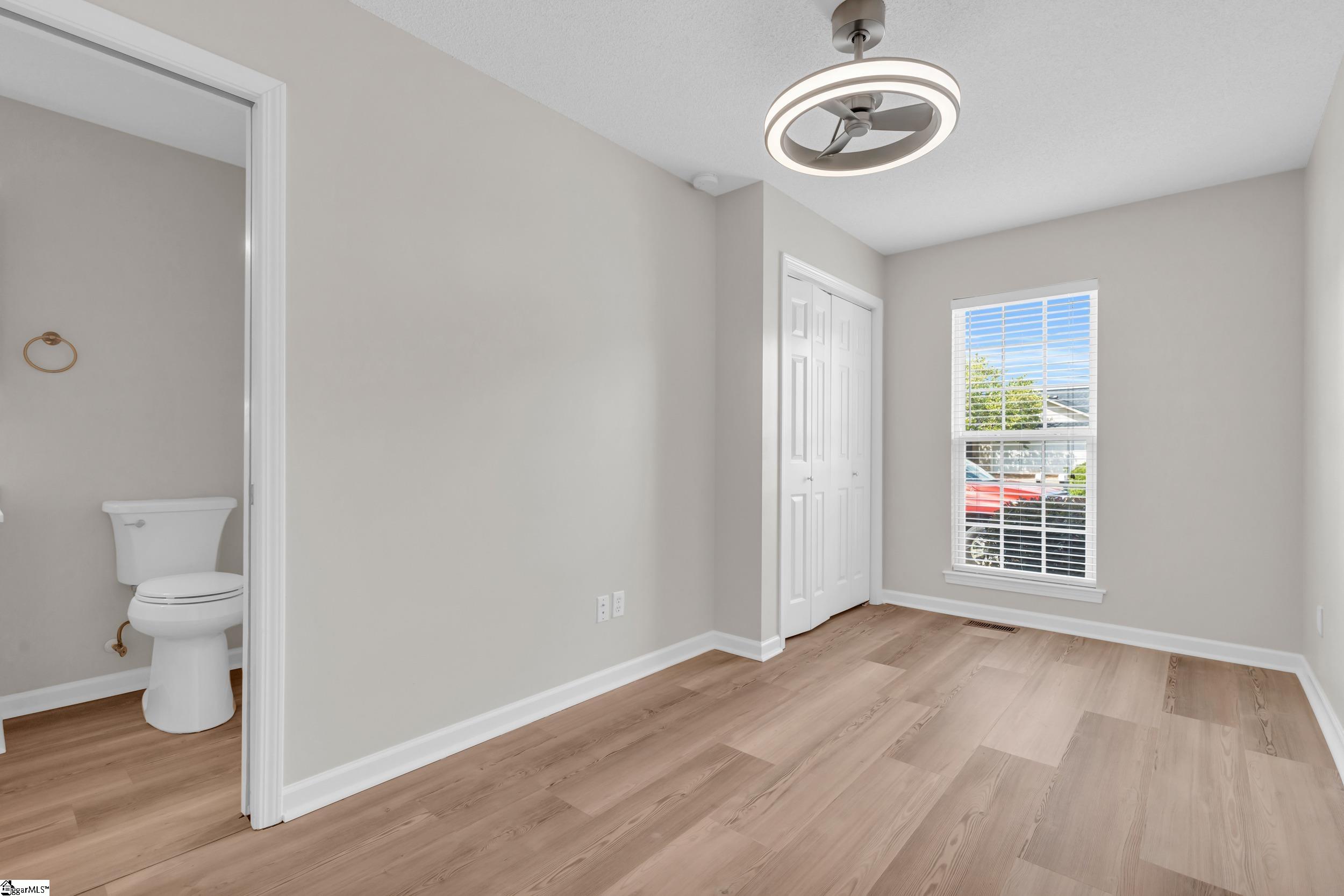 330 Split Oak Lane Inman, SC 29349