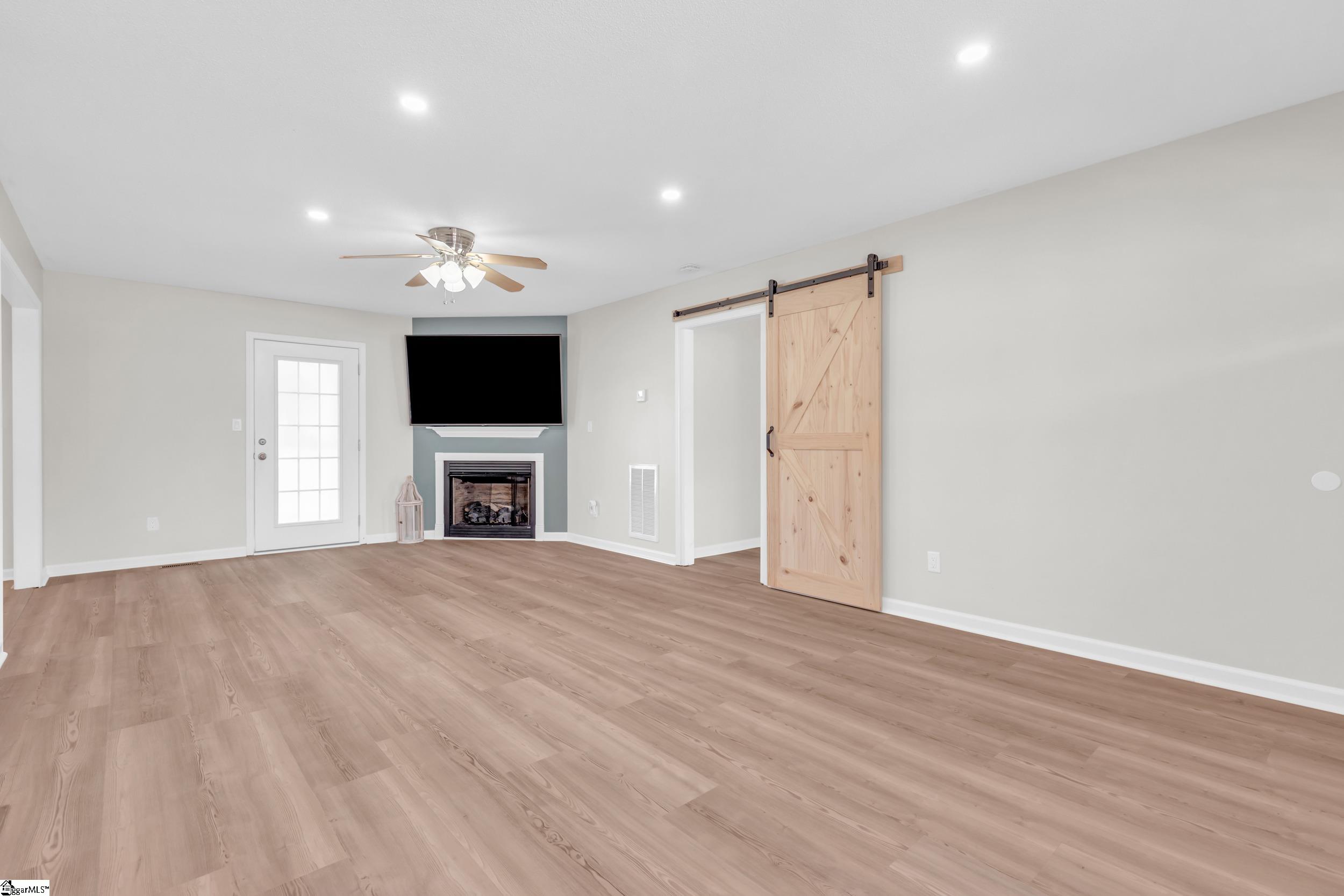 330 Split Oak Lane Inman, SC 29349