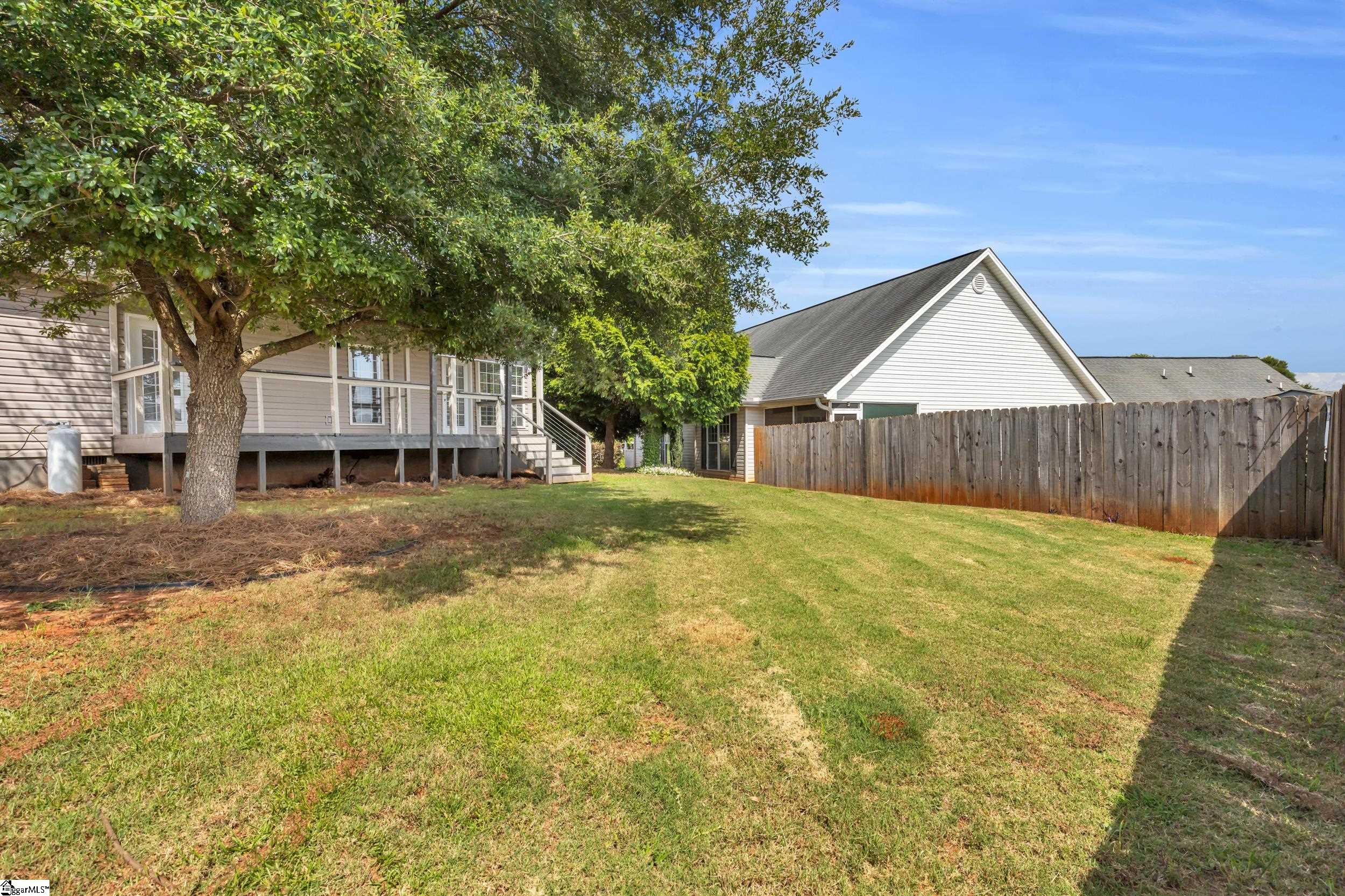 330 Split Oak Lane Inman, SC 29349