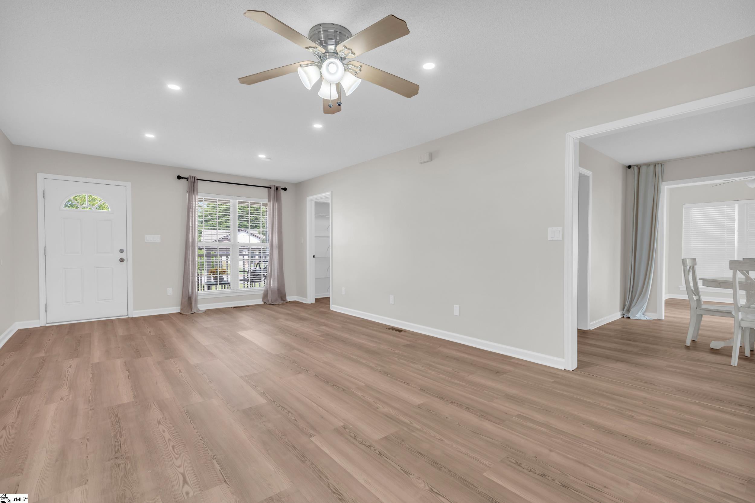 330 Split Oak Lane Inman, SC 29349