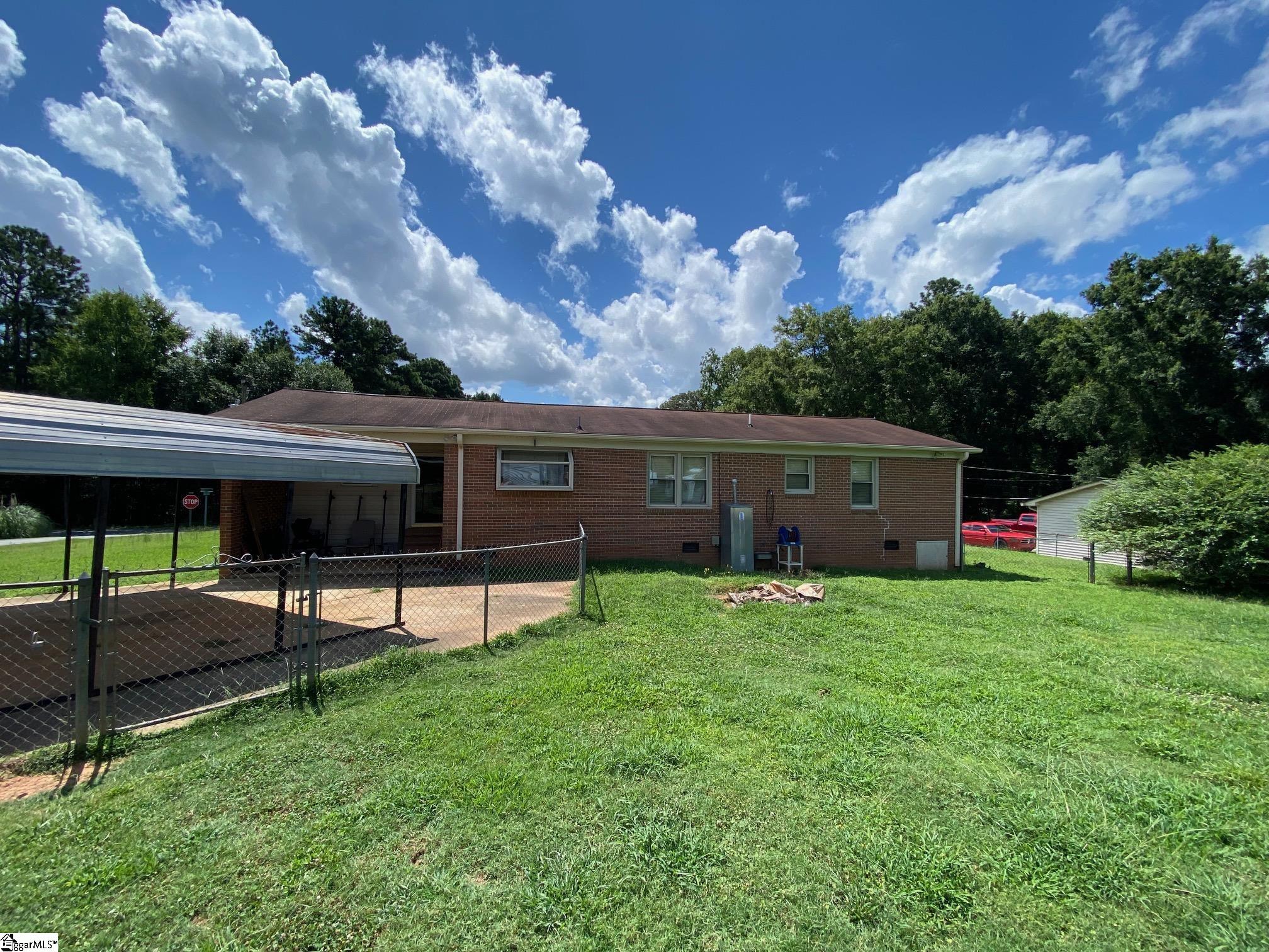 227 Dogwood Circle Clinton, SC 29325