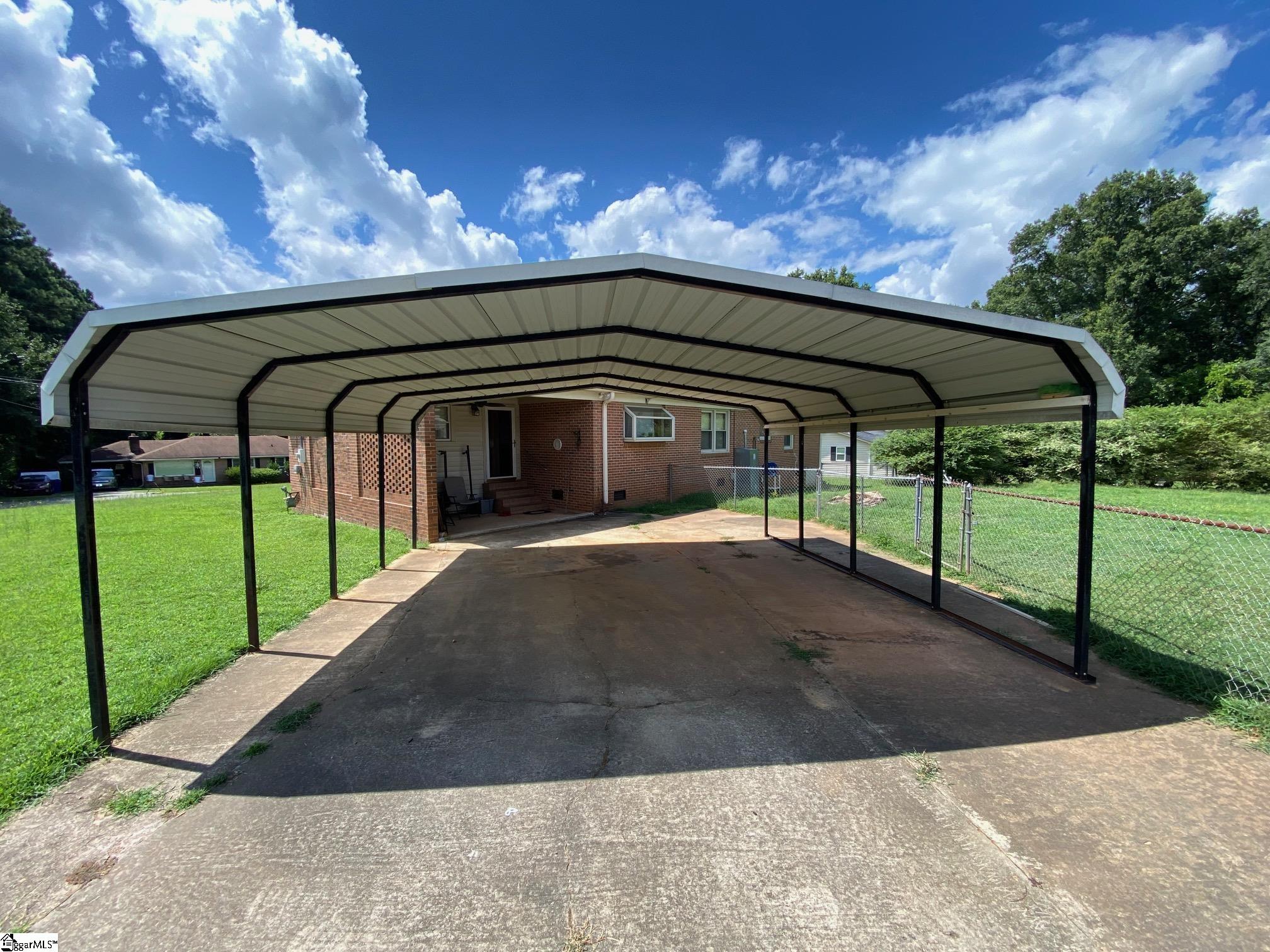 227 Dogwood Circle Clinton, SC 29325