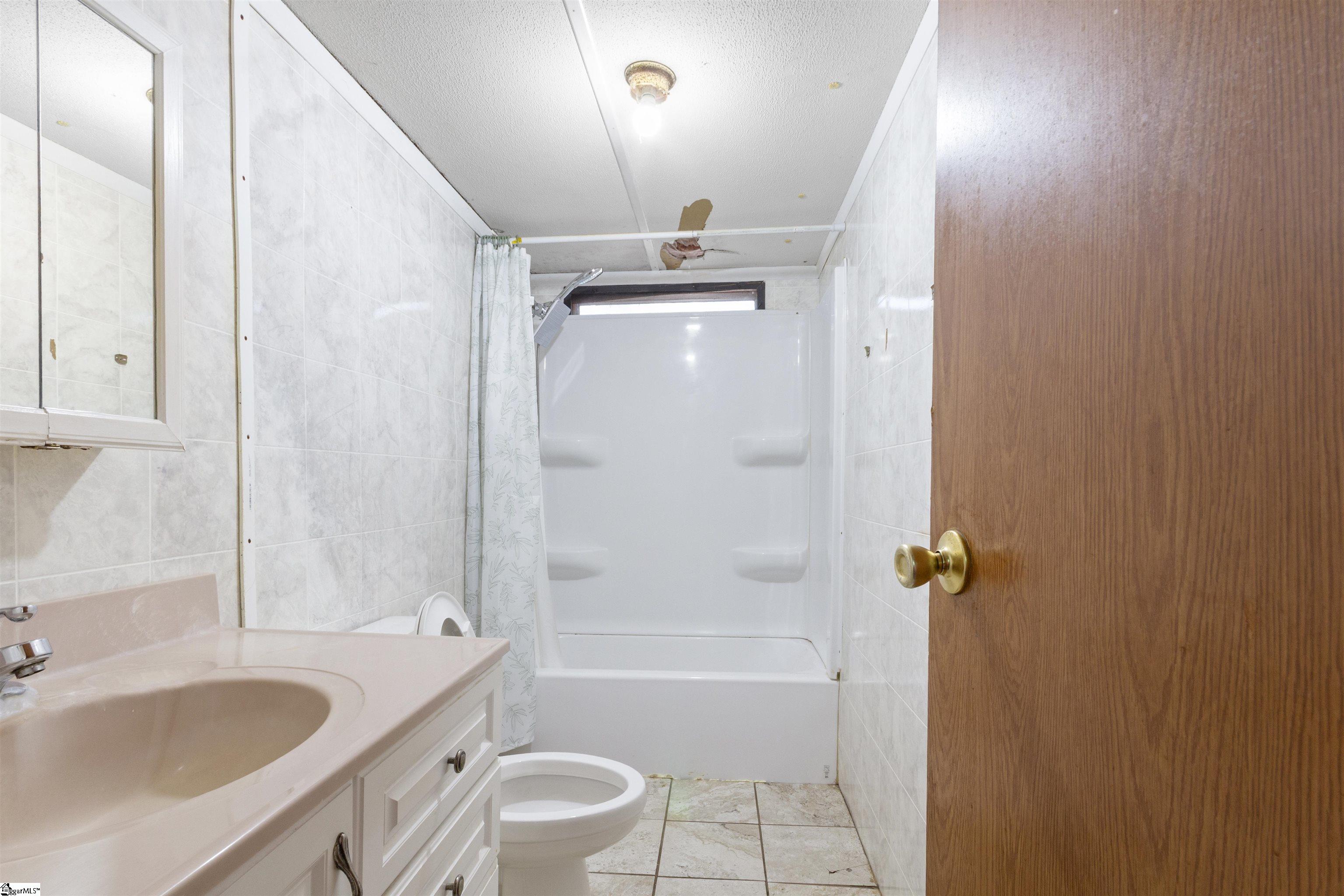 326 Murrell Road Greenville, SC 29605