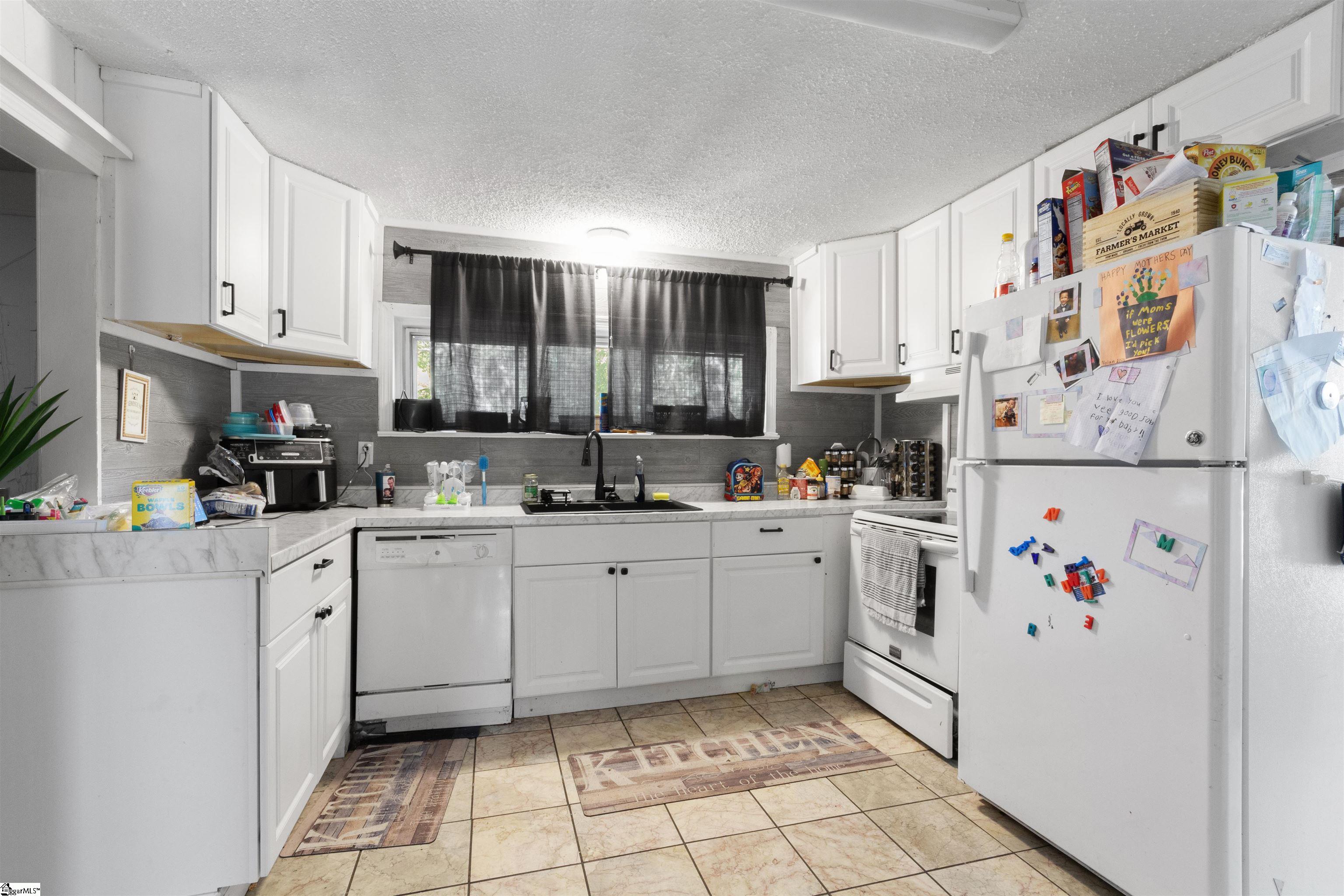 326 Murrell Road Greenville, SC 29605