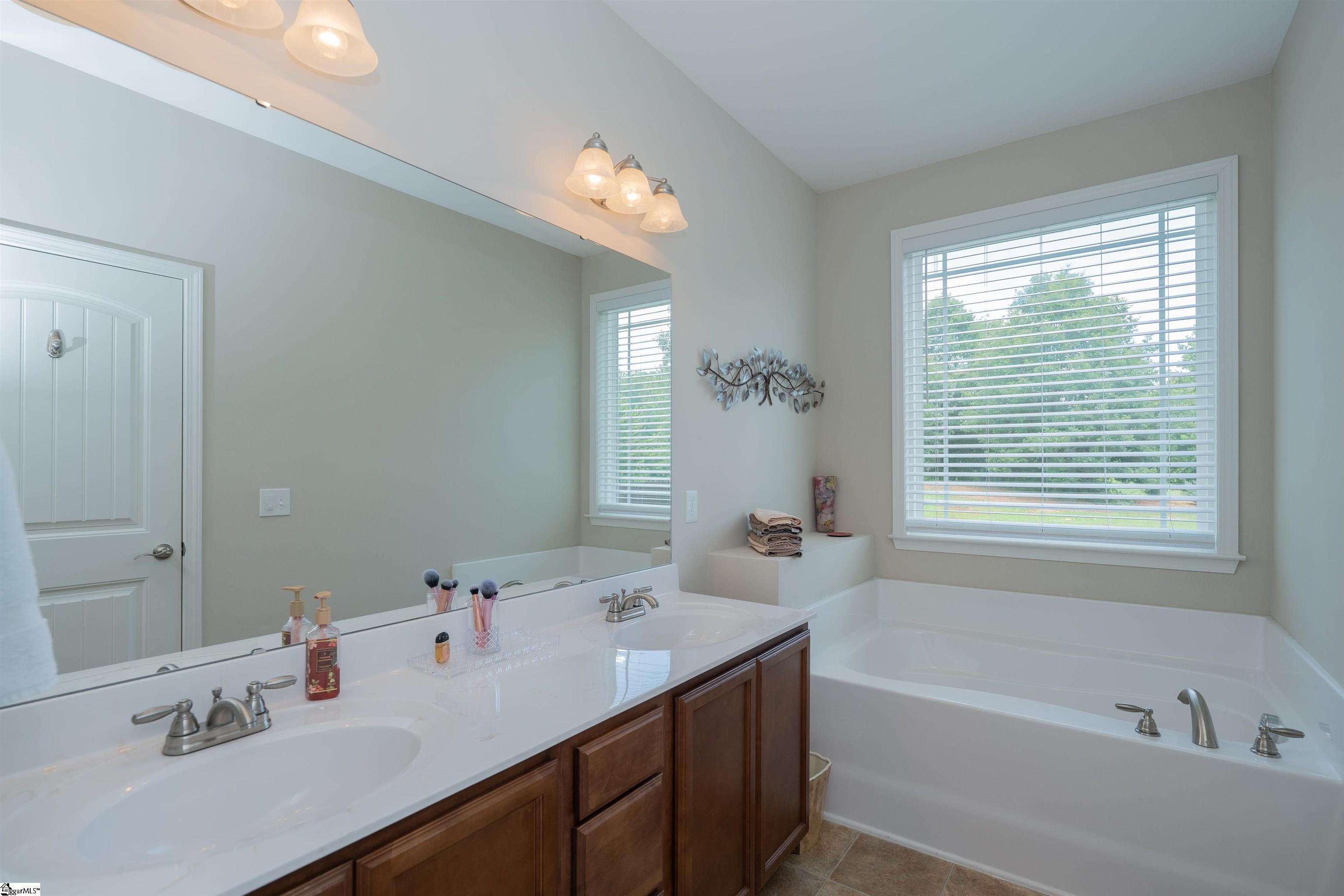 521 Turning Leaf Lane Greer, SC 29651