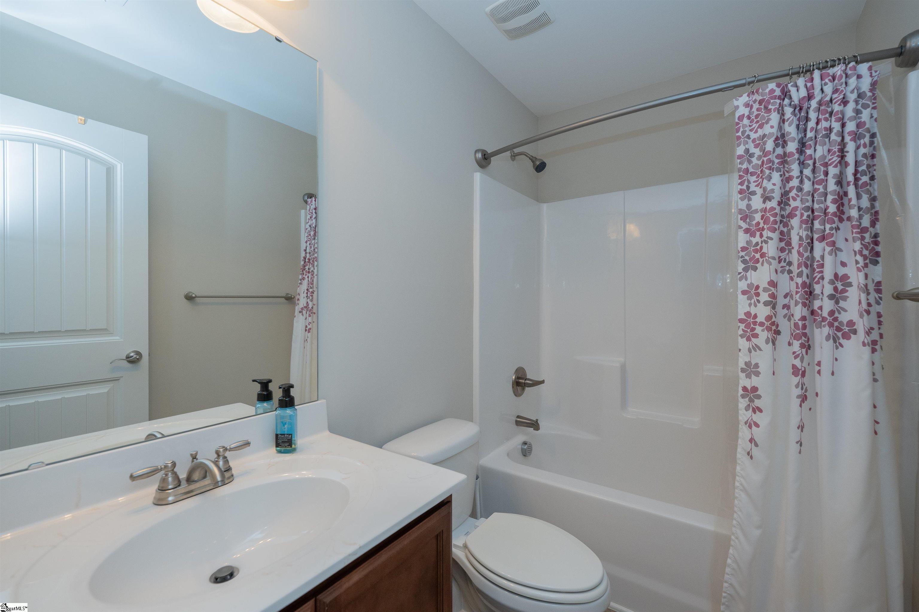521 Turning Leaf Lane Greer, SC 29651