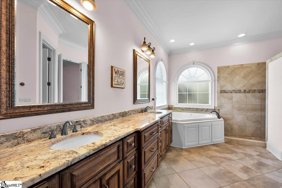 34 Great Lawn Drive Piedmont, SC 29673