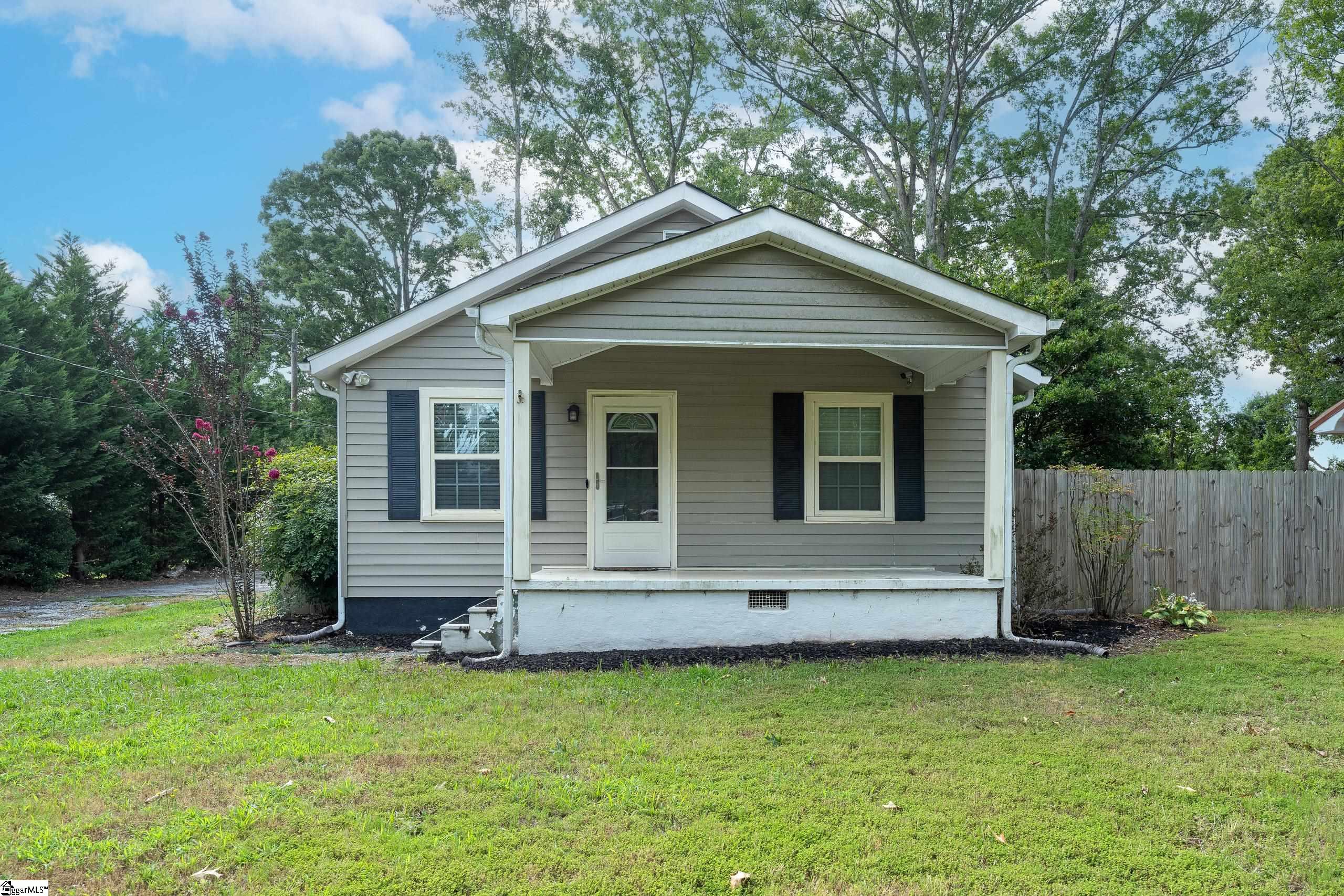 14 Duncan Road Greenville, SC 29617