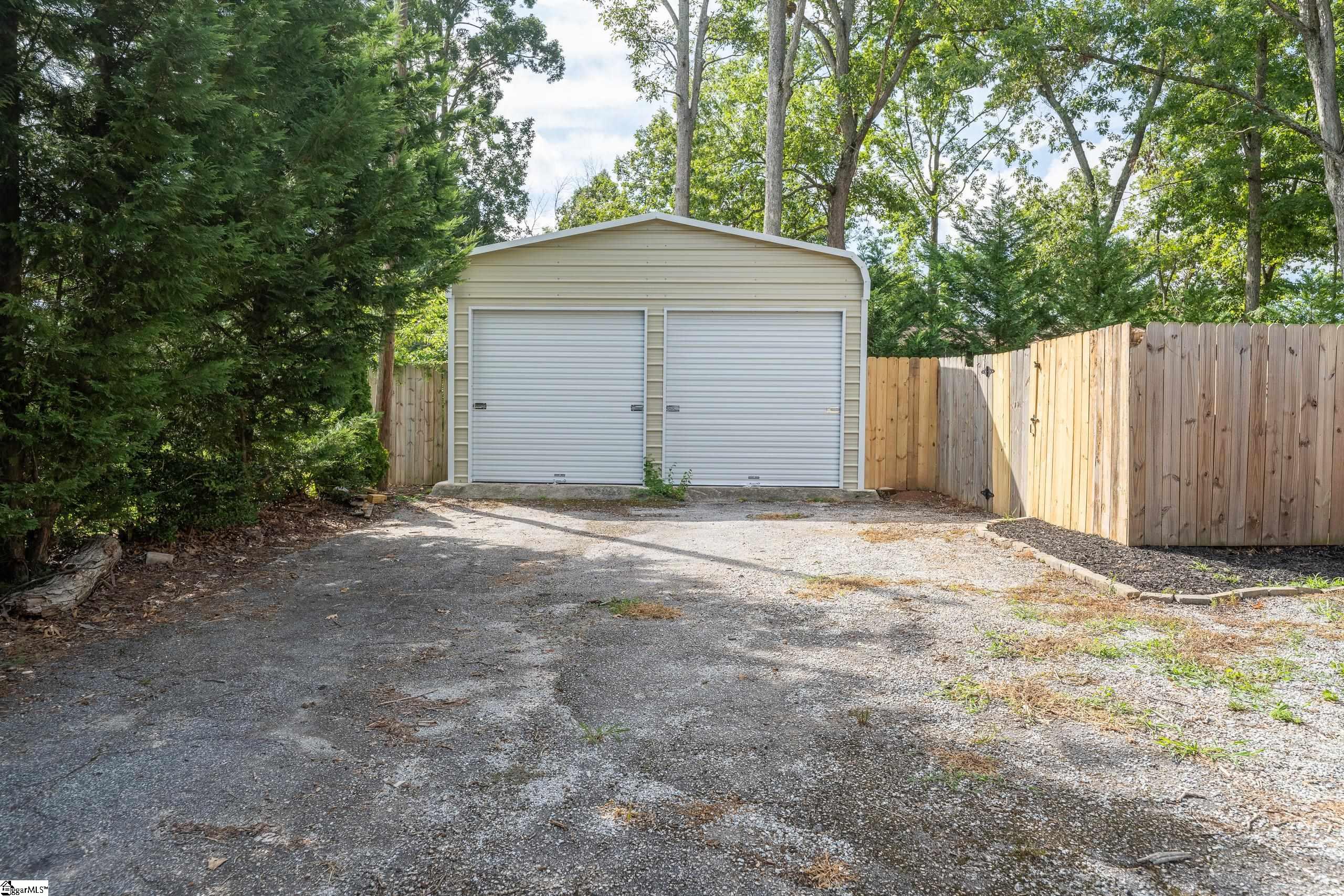 14 Duncan Road Greenville, SC 29617