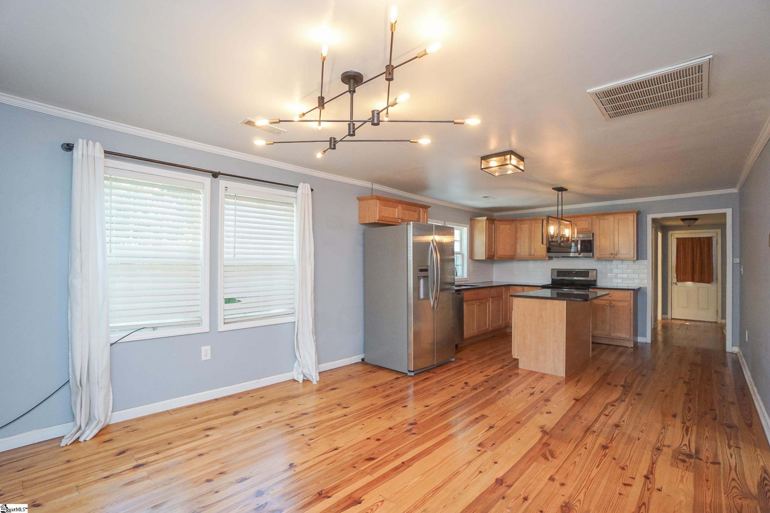 14 Duncan Road Greenville, SC 29617