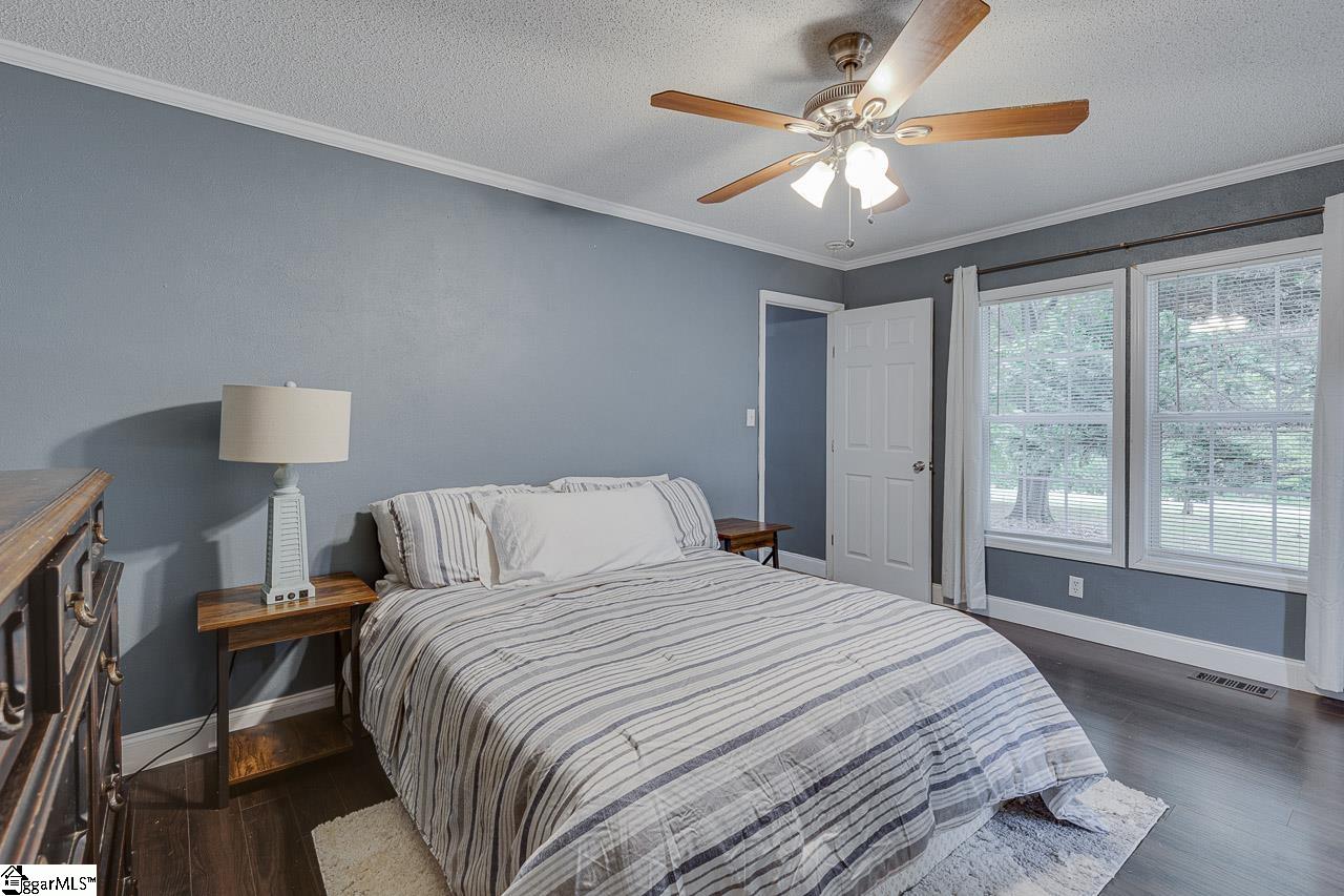 561 Waspnest Road Wellford, SC 29835