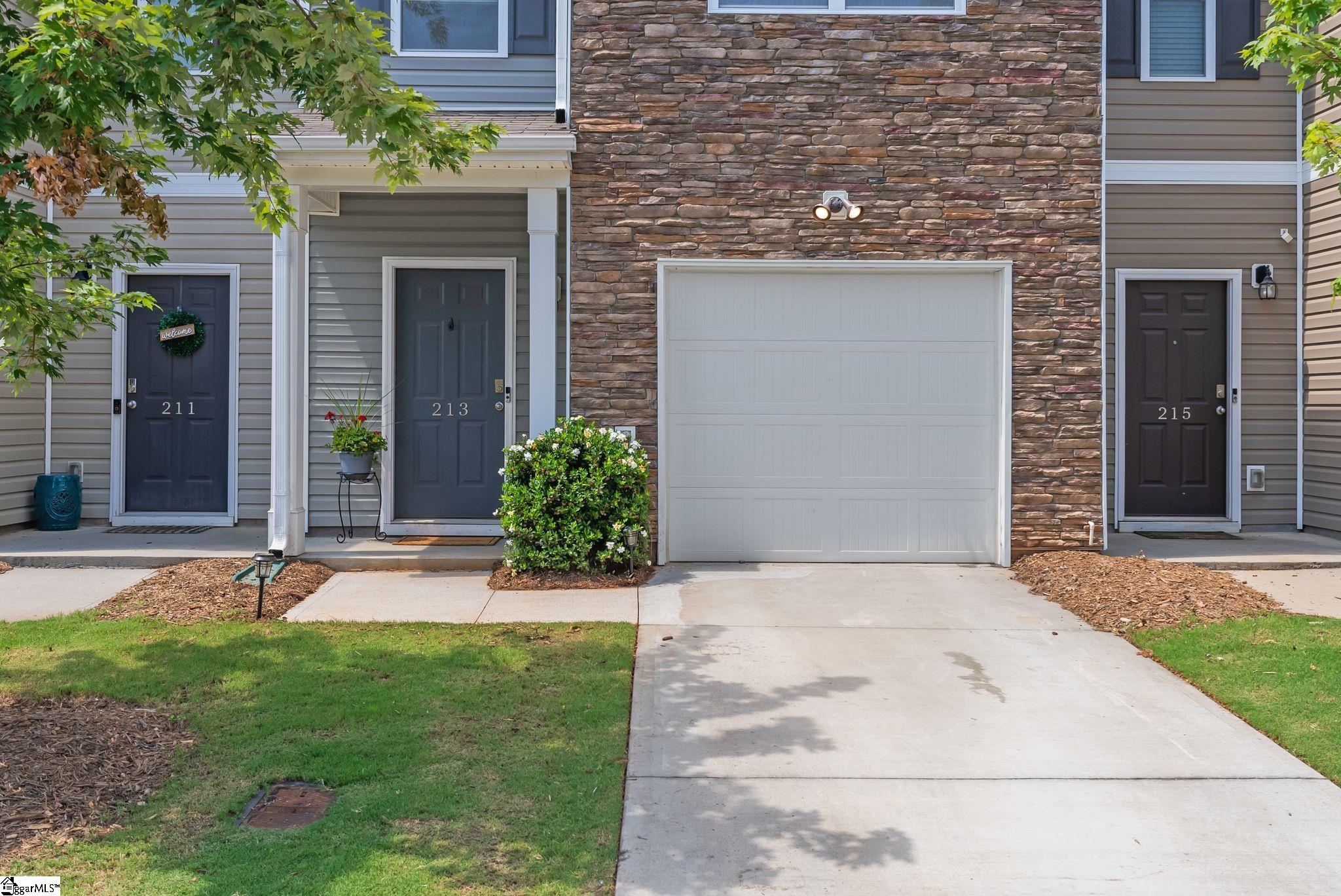 213 Southridge Court Easley, SC 29642