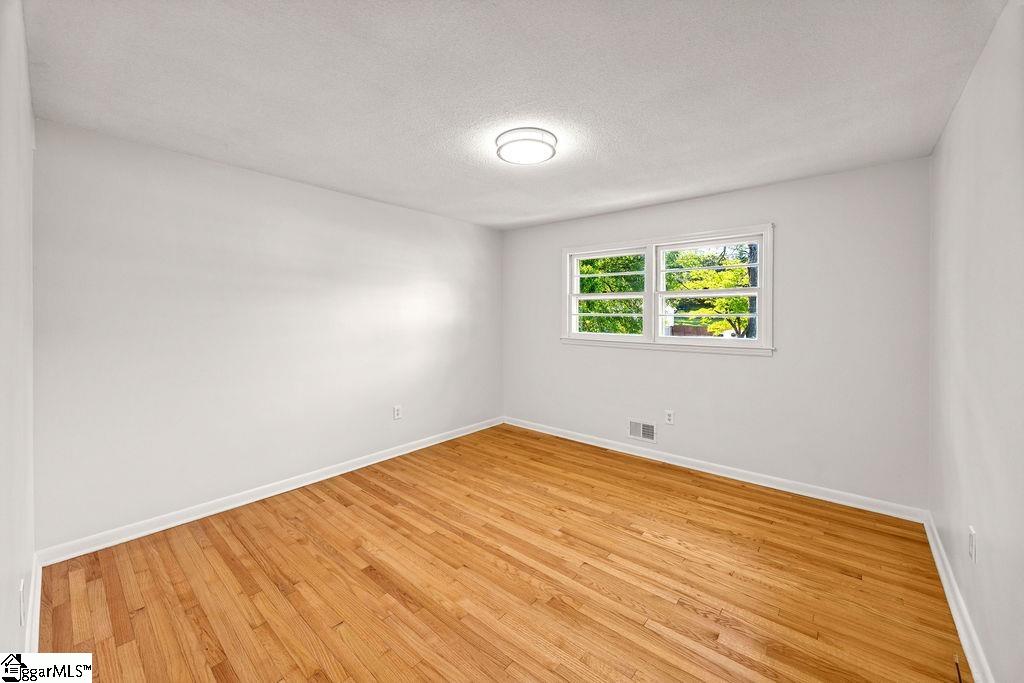 307 Pine Lake Court Spartanburg, SC 29301