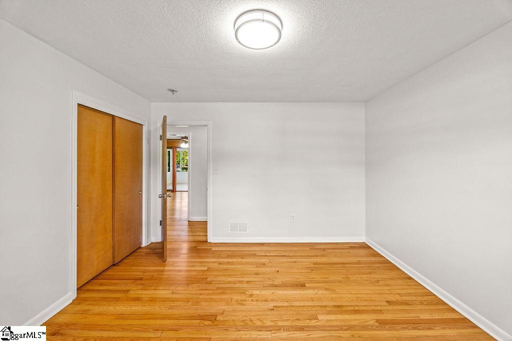 307 Pine Lake Court Spartanburg, SC 29301