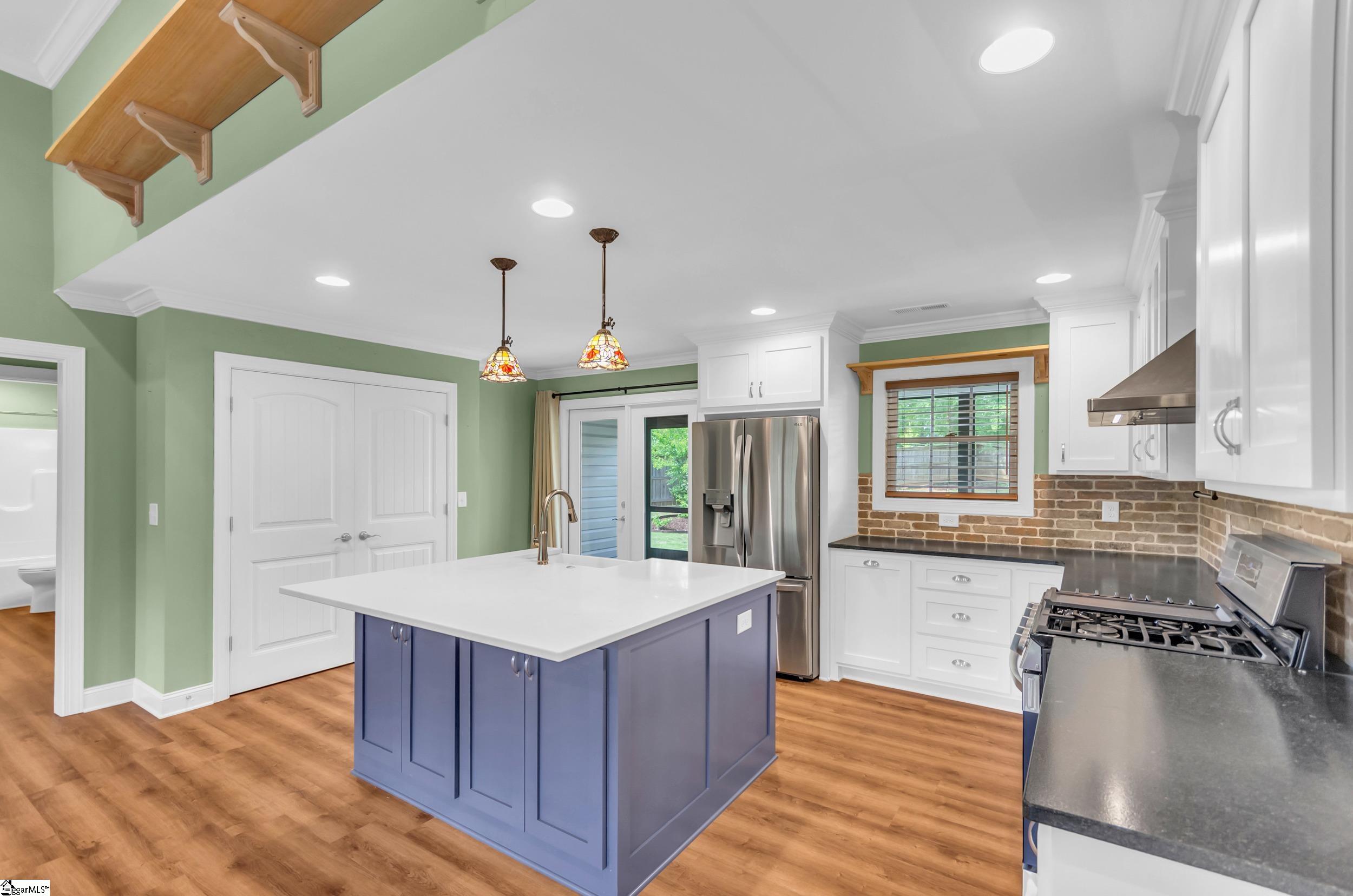 130 Windjammer Way Anderson, SC 29626