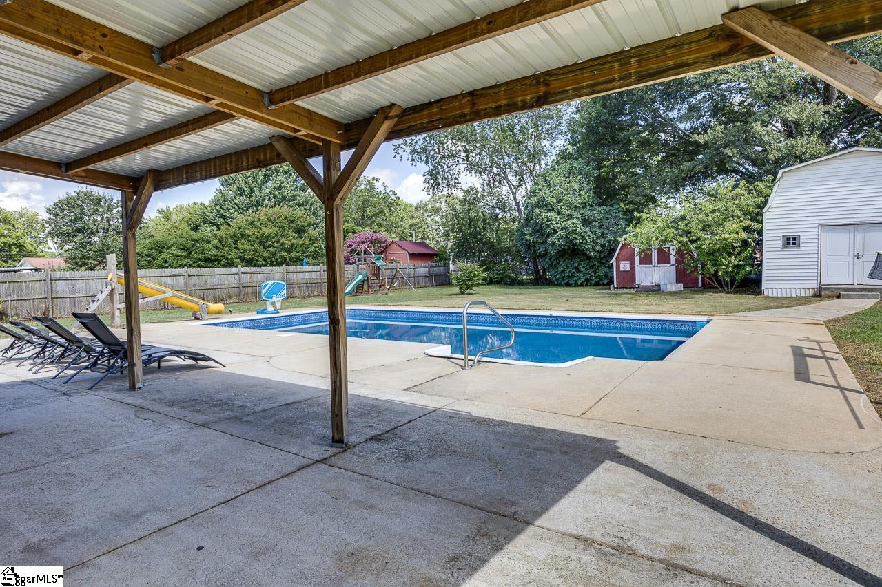 422 Rangeview Circle Greenville, SC 29617