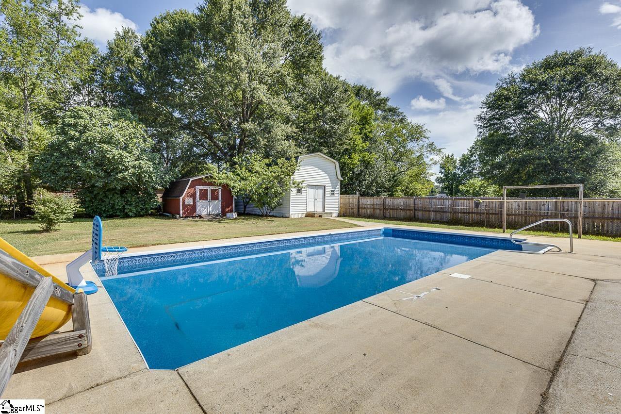 422 Rangeview Circle Greenville, SC 29617
