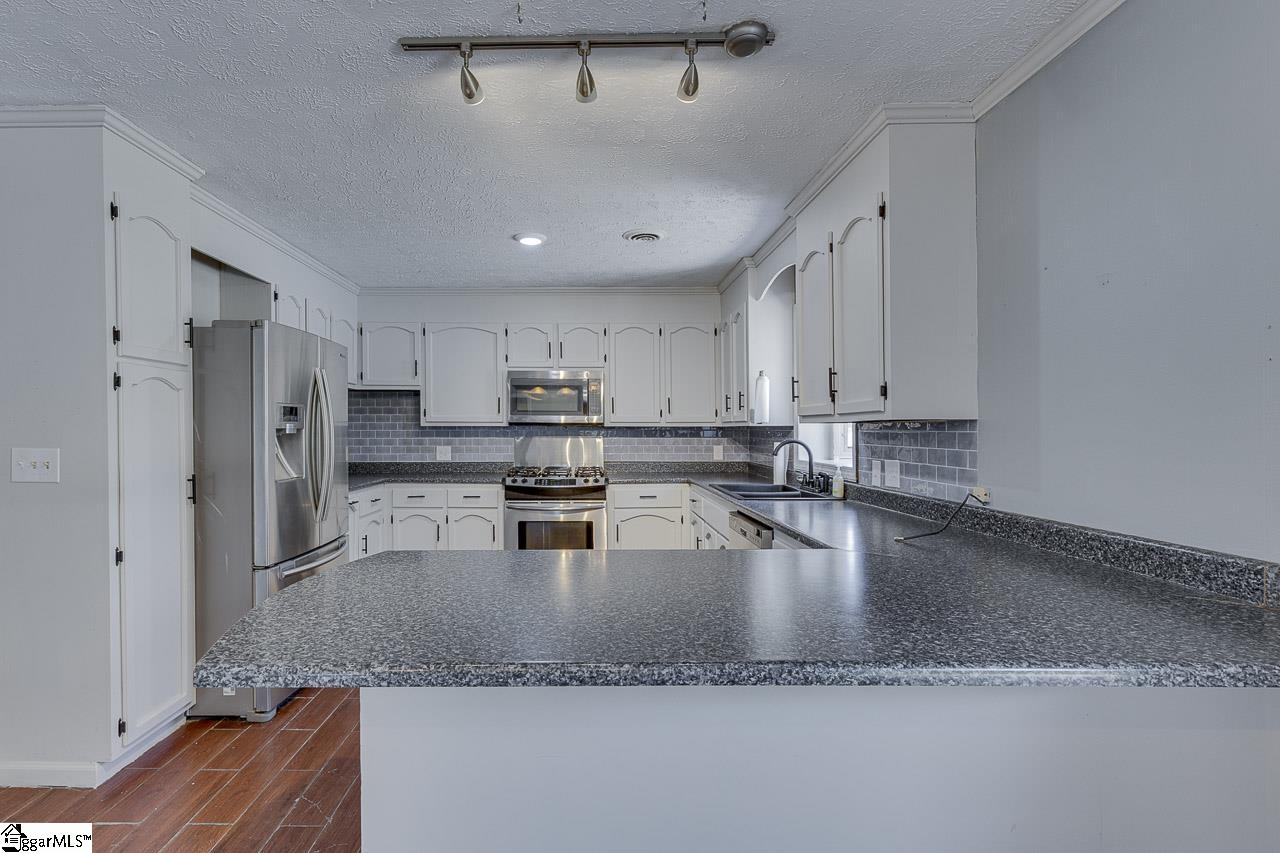 422 Rangeview Circle Greenville, SC 29617