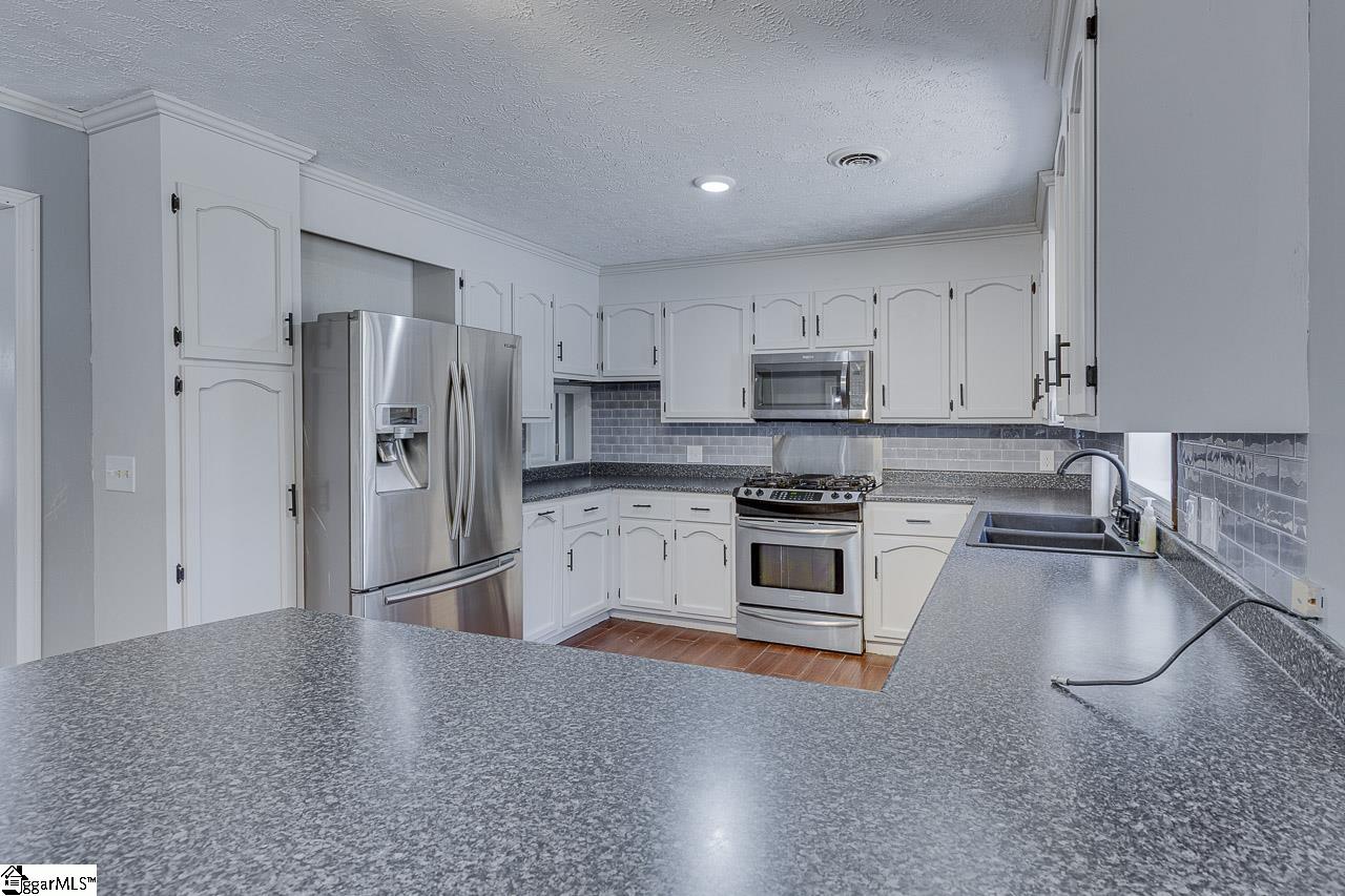 422 Rangeview Circle Greenville, SC 29617