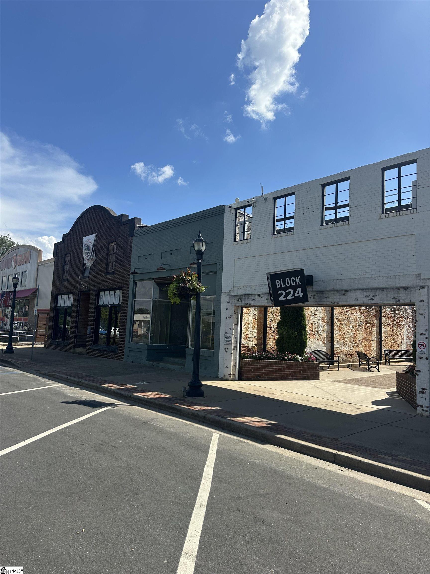 226 S Main Street Woodruff, SC 29388