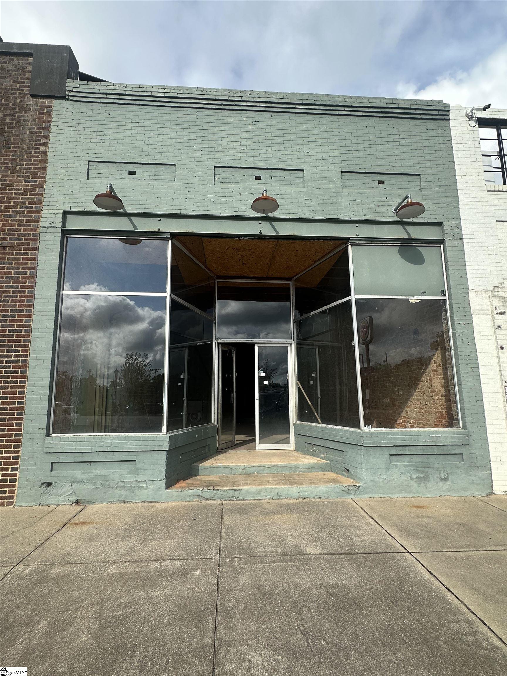 226 S Main Street Woodruff, SC 29388