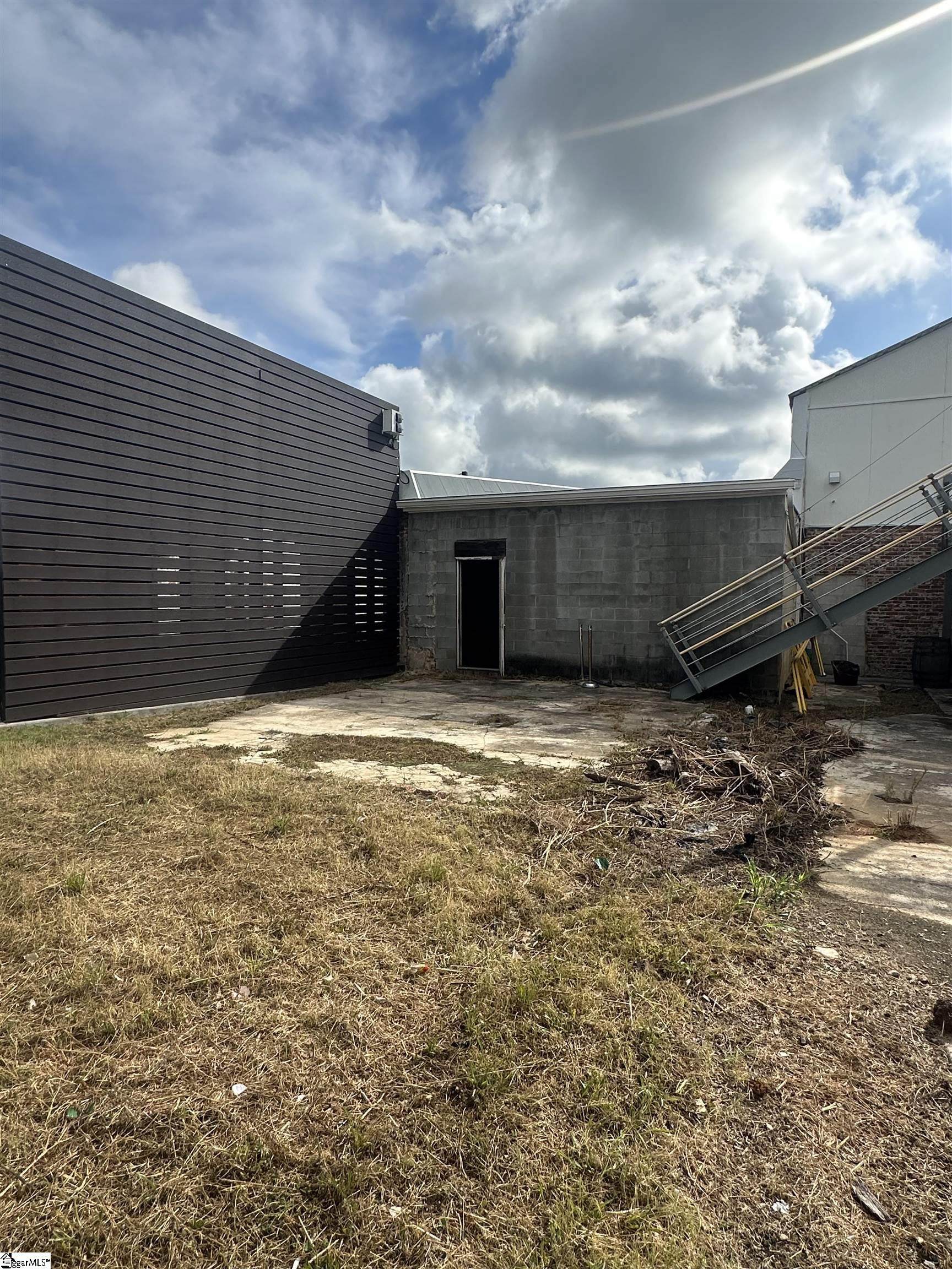 226 S Main Street Woodruff, SC 29388