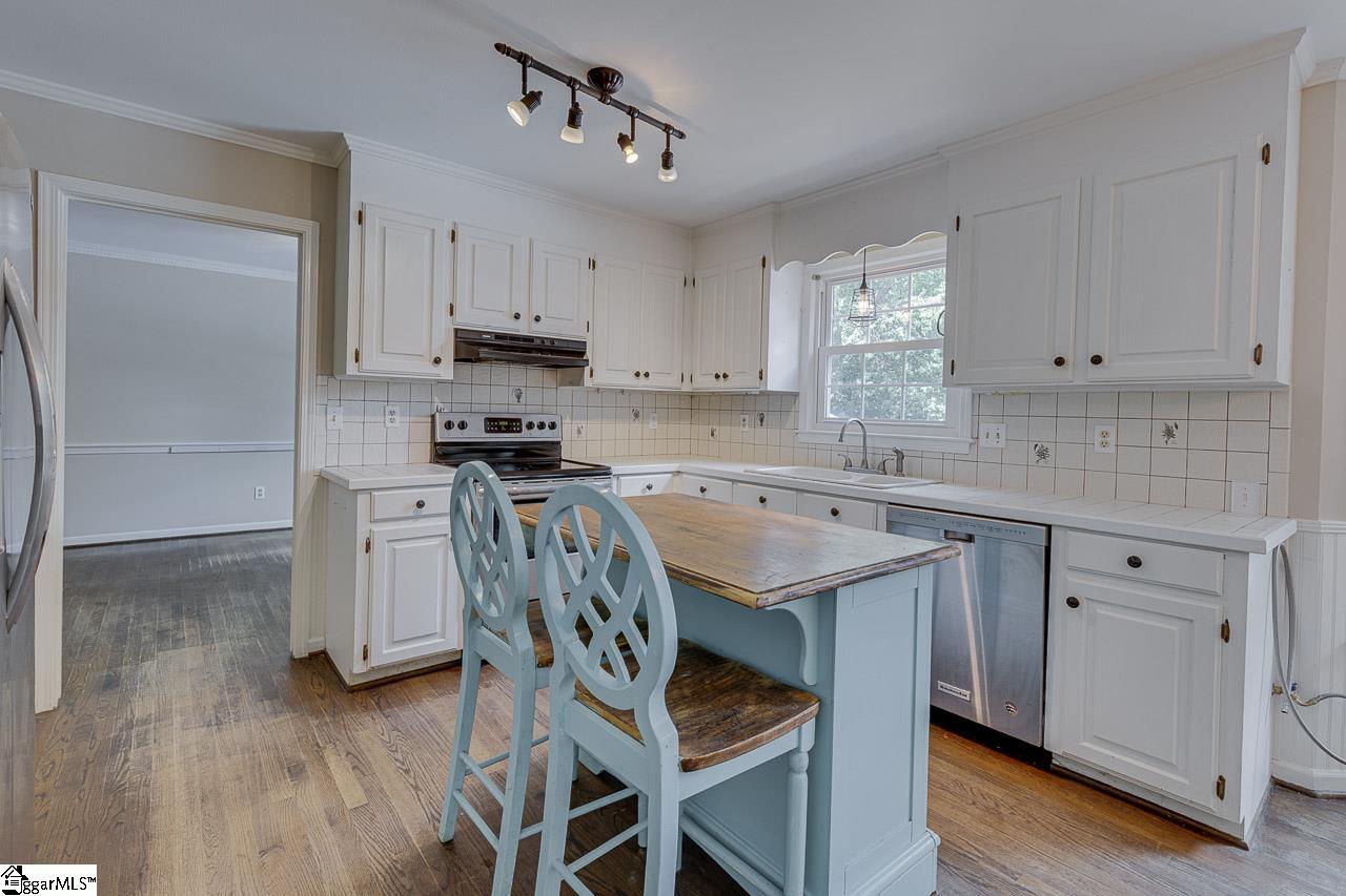 704 E Silverleaf Street Greer, SC 29650