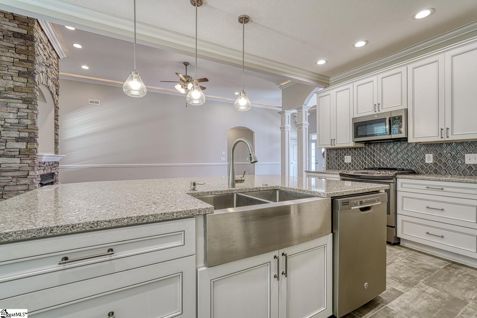 173 Colfax Drive Boiling Springs, SC 29316