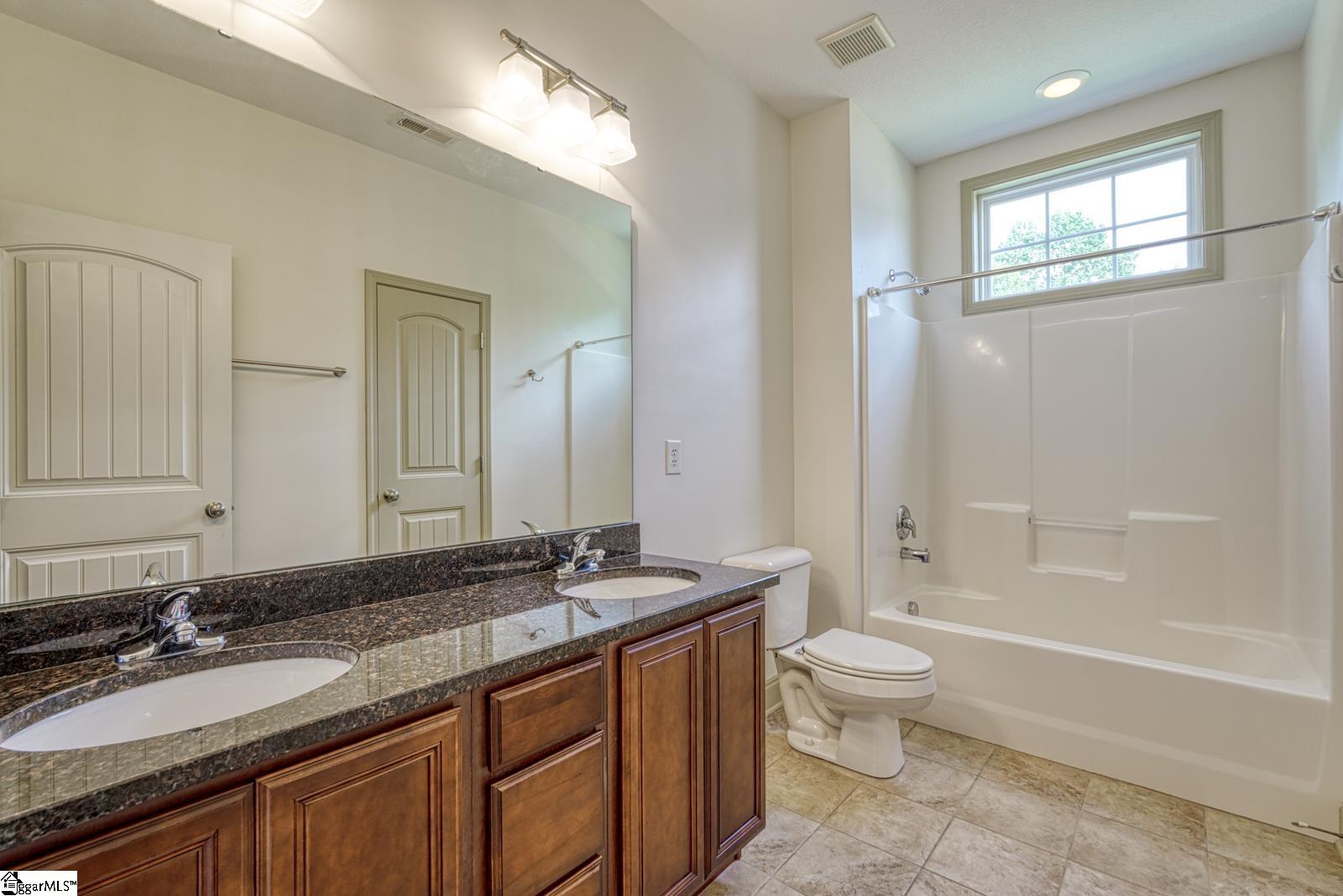 173 Colfax Drive Boiling Springs, SC 29316