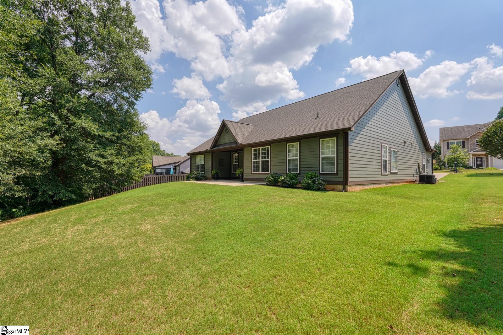 173 Colfax Drive Boiling Springs, SC 29316