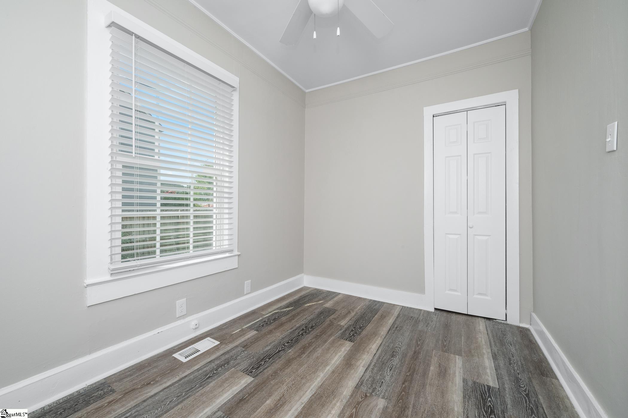 24 2nd Avenue Greenville, SC 29609