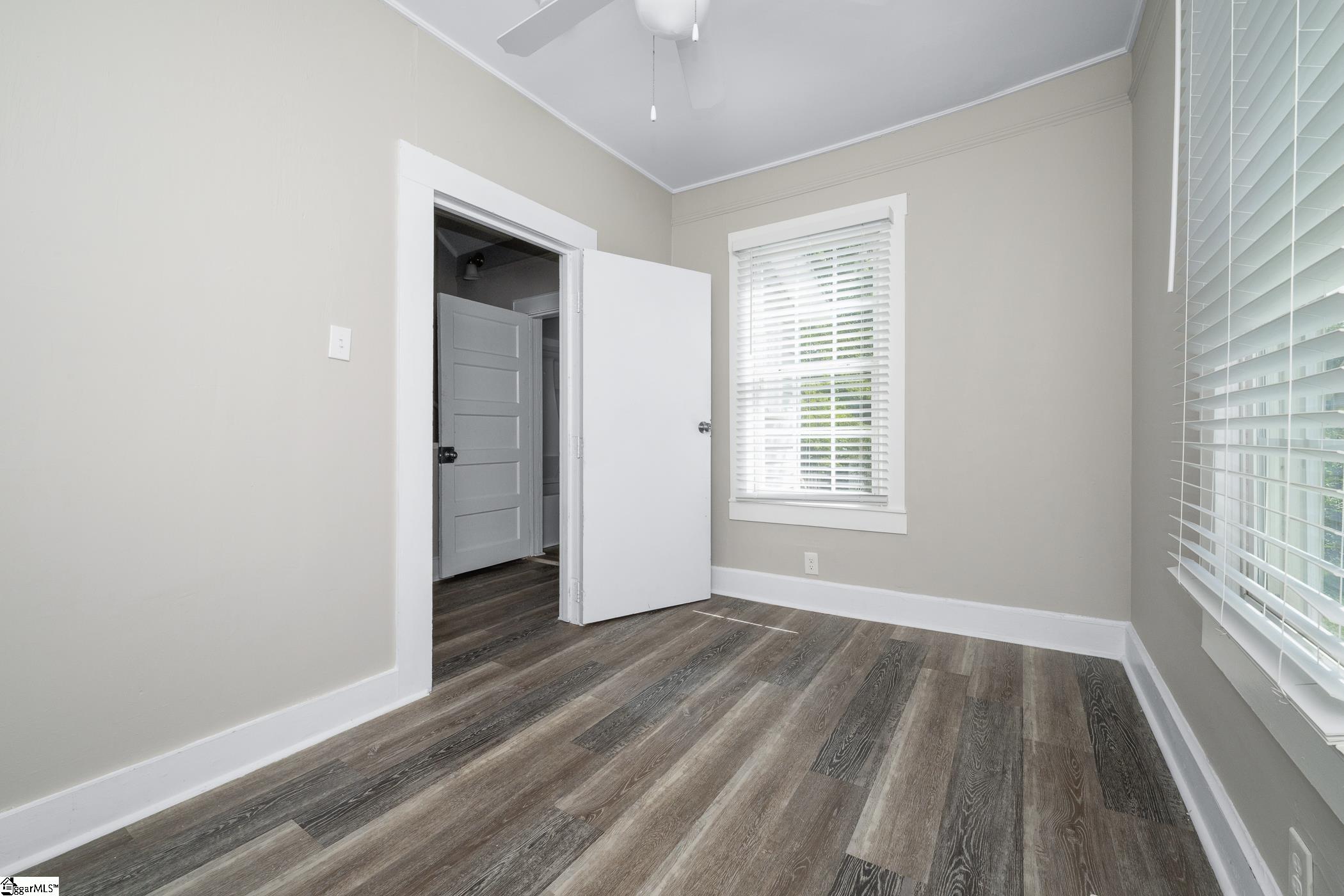 24 2nd Avenue Greenville, SC 29609