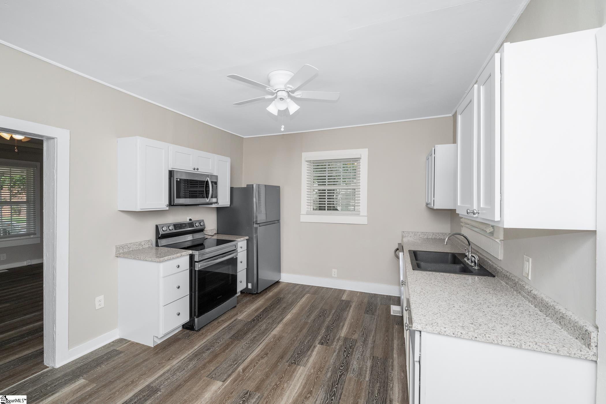 24 2nd Avenue Greenville, SC 29609