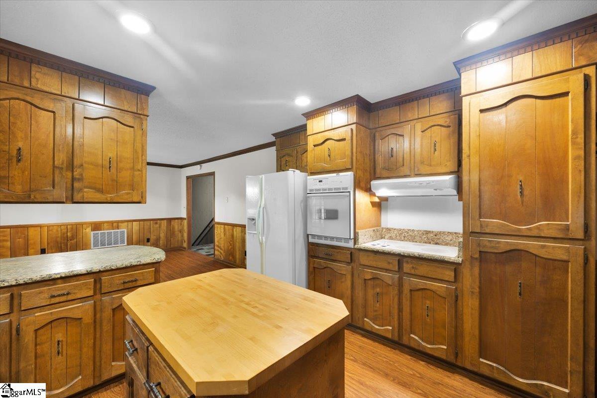 12 Lantern Drive Greer, SC 29651