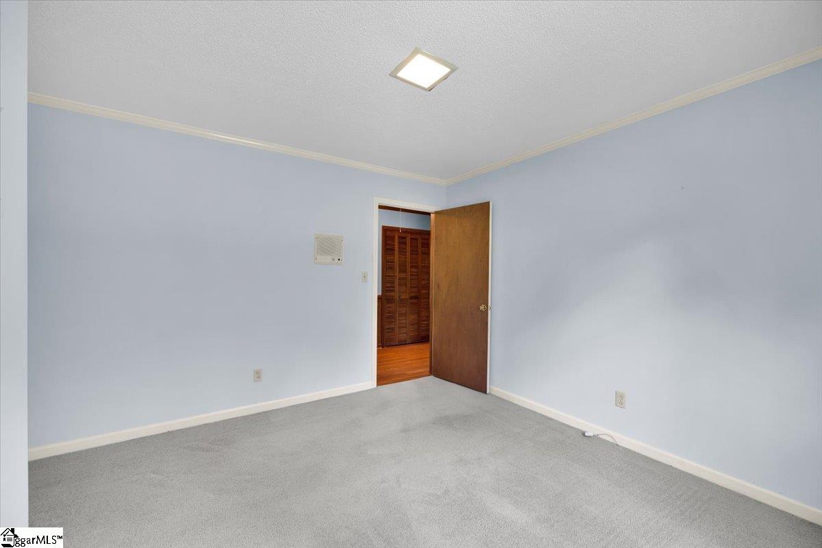 12 Lantern Drive Greer, SC 29651