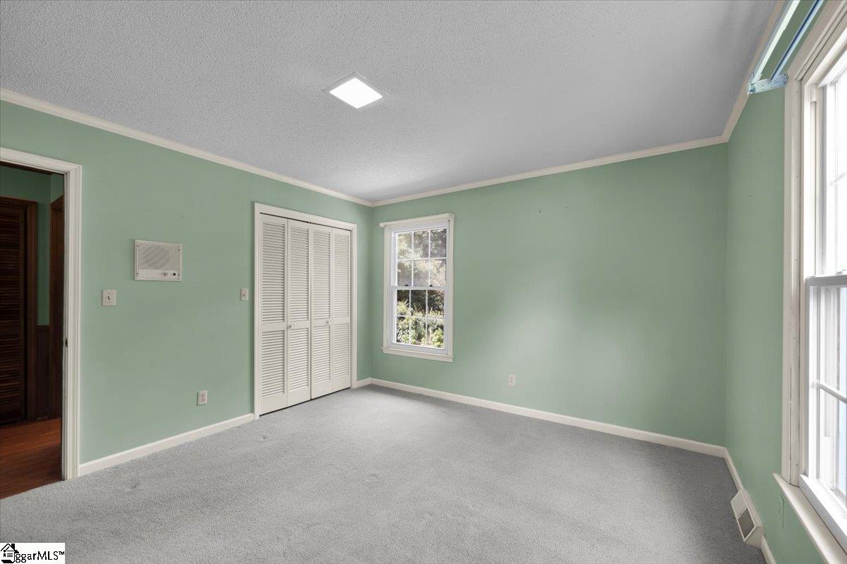 12 Lantern Drive Greer, SC 29651