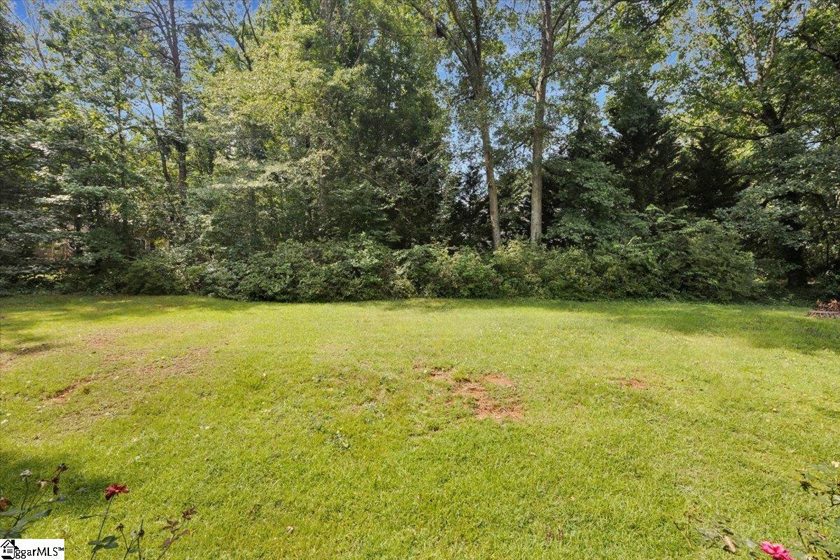 12 Lantern Drive Greer, SC 29651