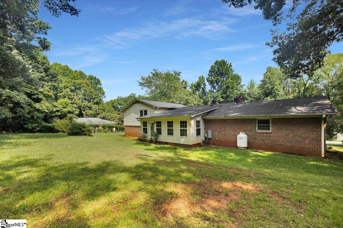 12 Lantern Drive Greer, SC 29651