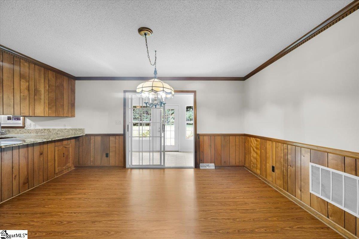 12 Lantern Drive Greer, SC 29651