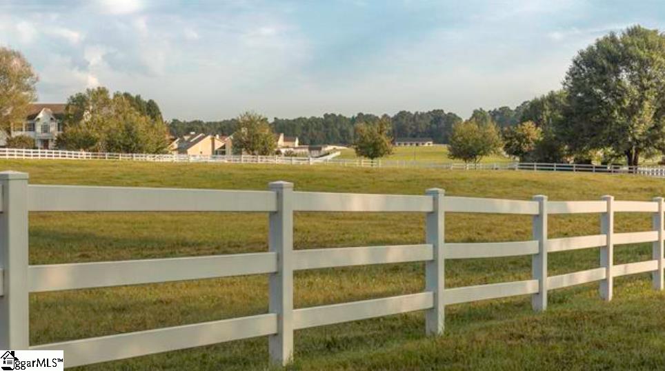 513 Saddlebred Drive Pelzer, SC 29669