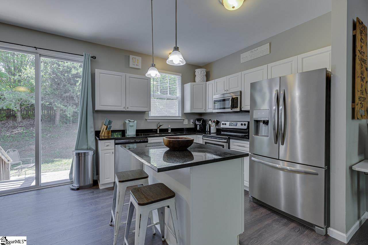 93 Huntress Drive Greer, SC 29651