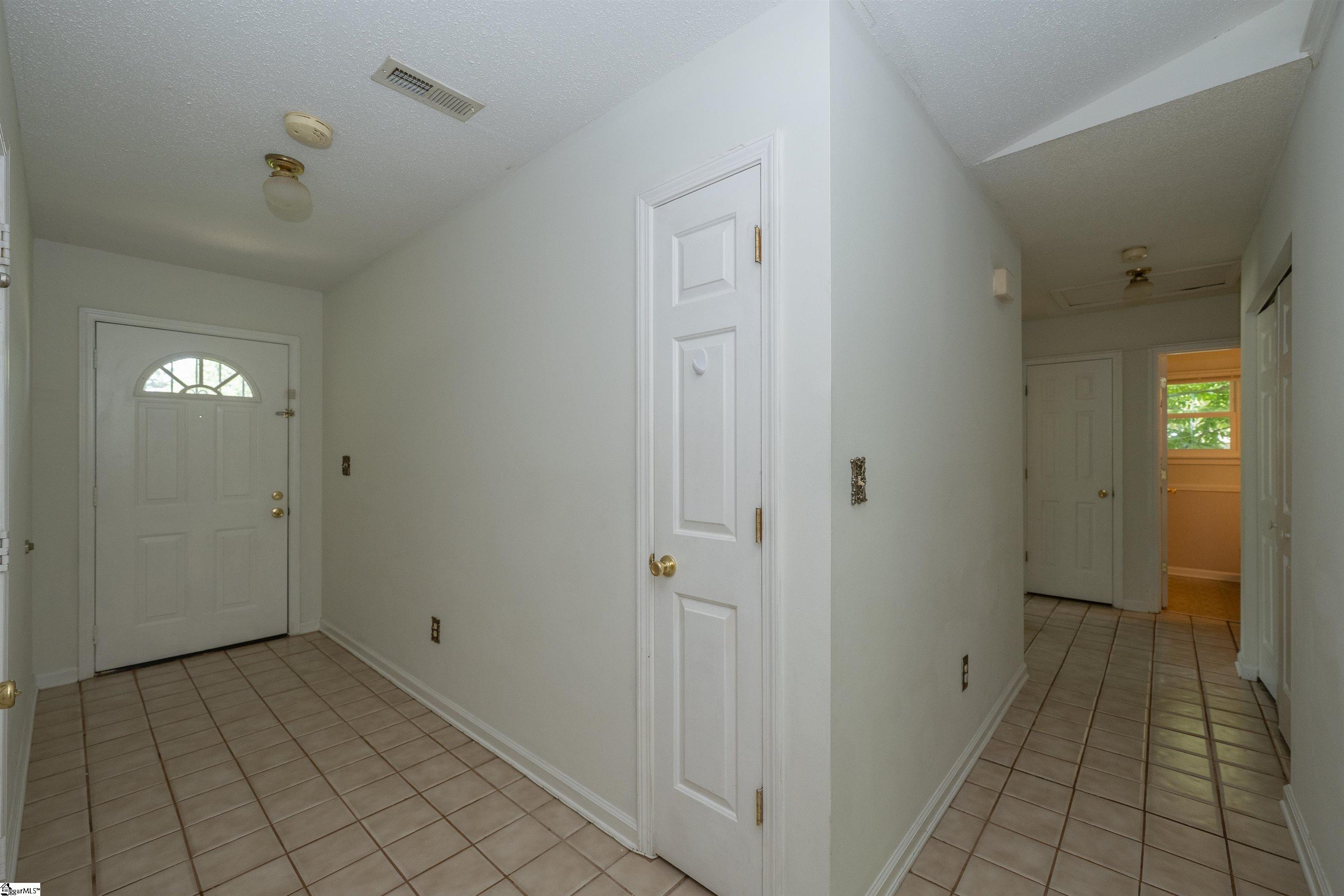 7 E Long Creek Court Simpsonville, SC 29680