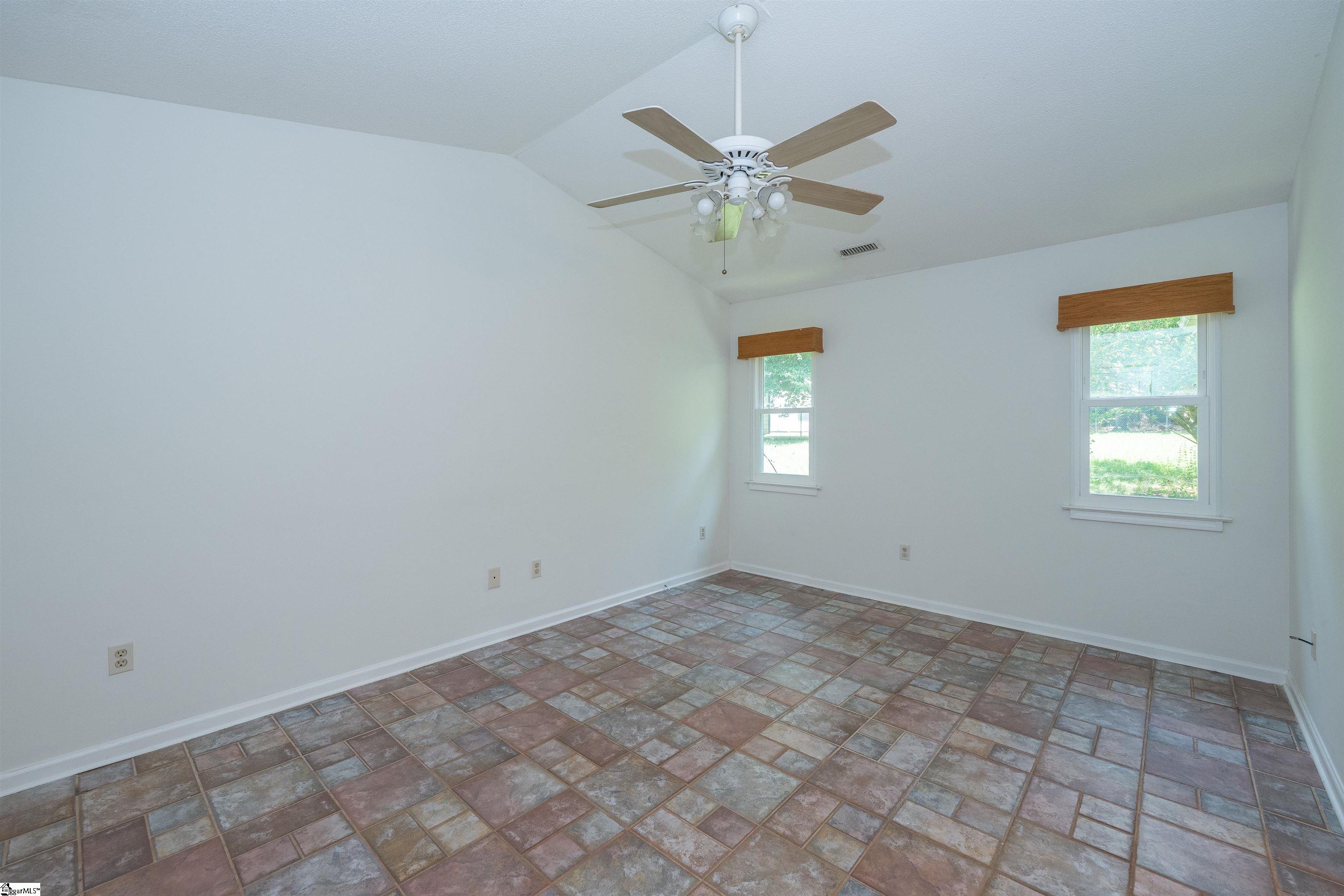 7 E Long Creek Court Simpsonville, SC 29680