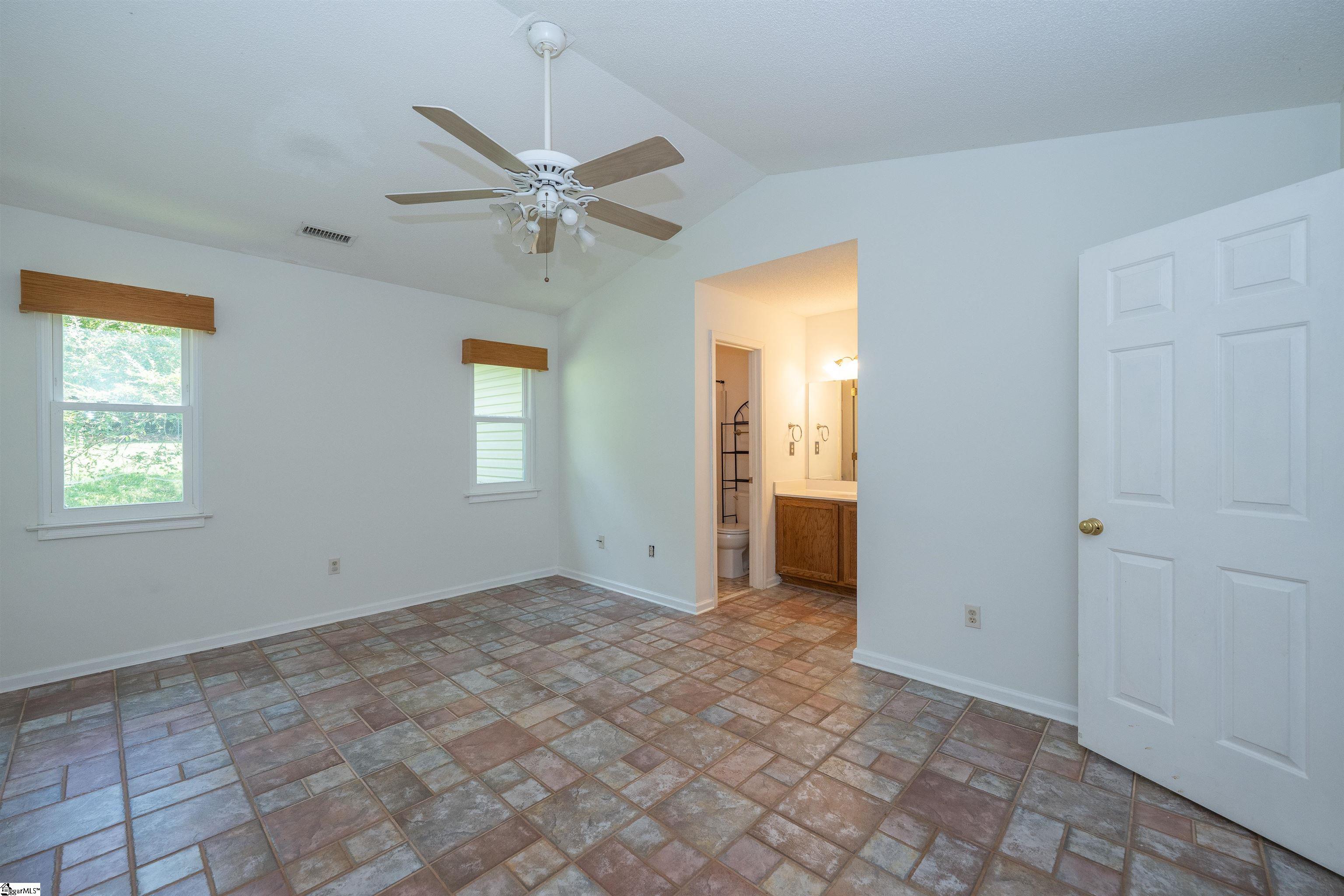 7 E Long Creek Court Simpsonville, SC 29680