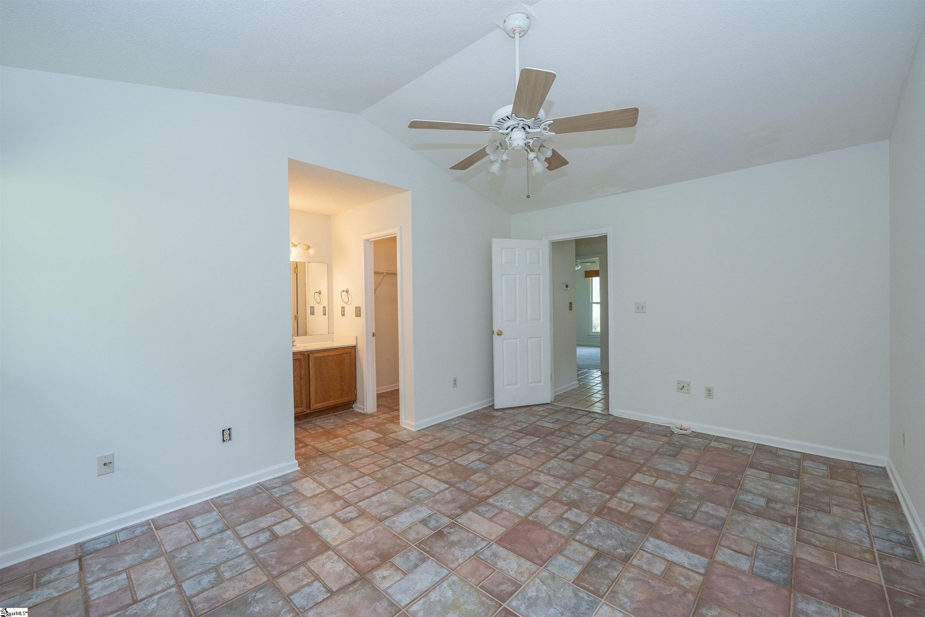 7 E Long Creek Court Simpsonville, SC 29680