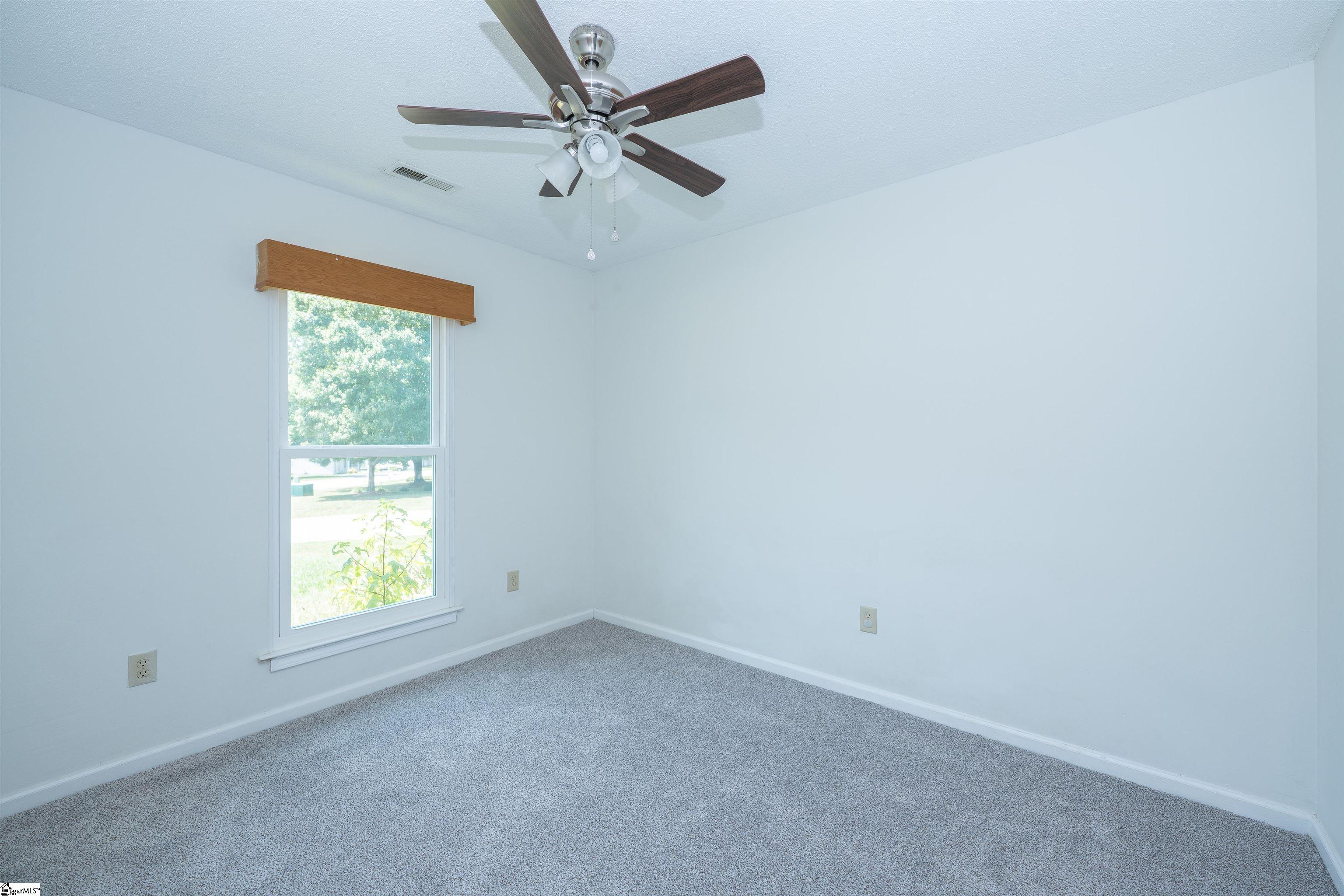 7 E Long Creek Court Simpsonville, SC 29680