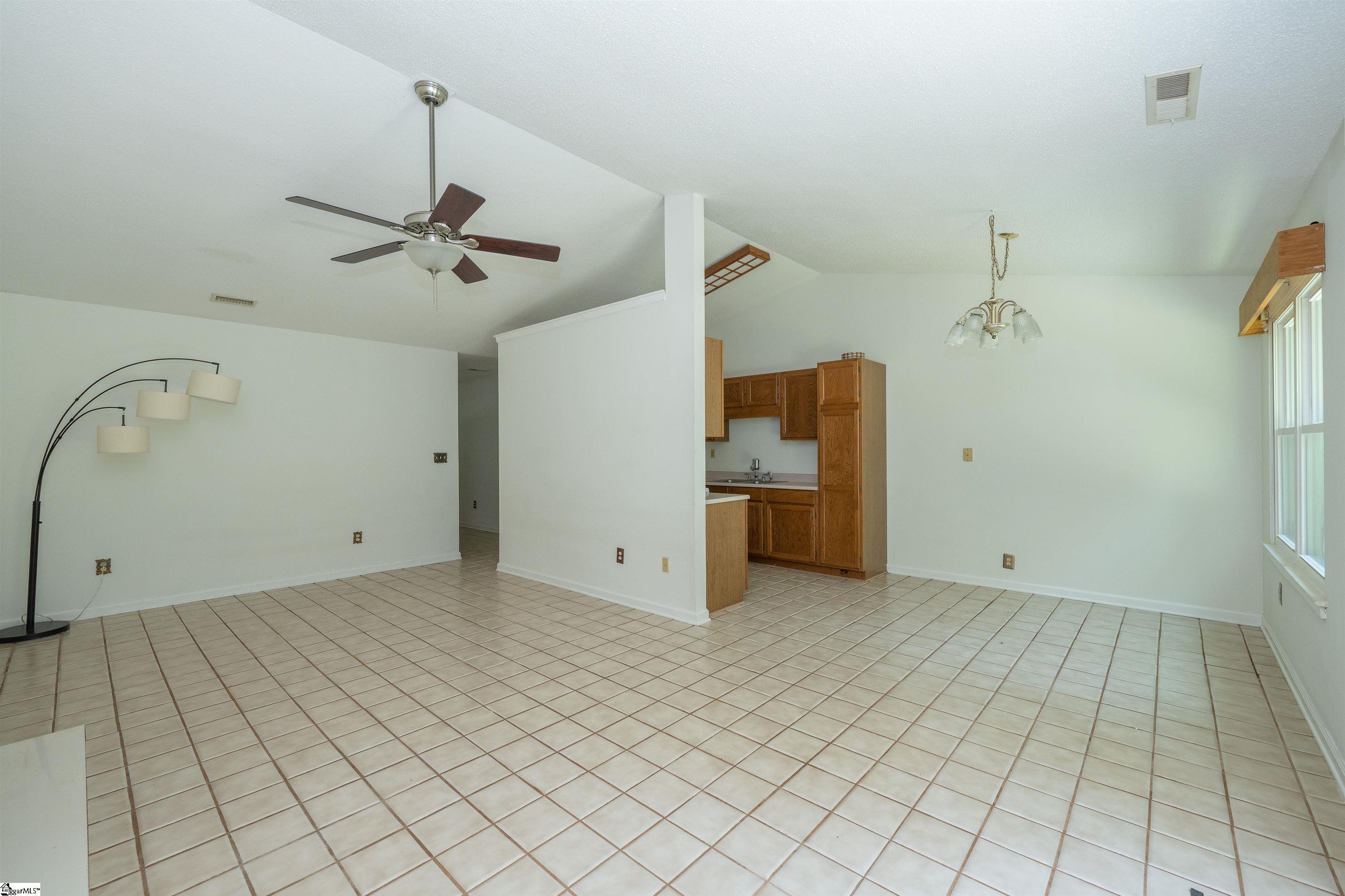 7 E Long Creek Court Simpsonville, SC 29680