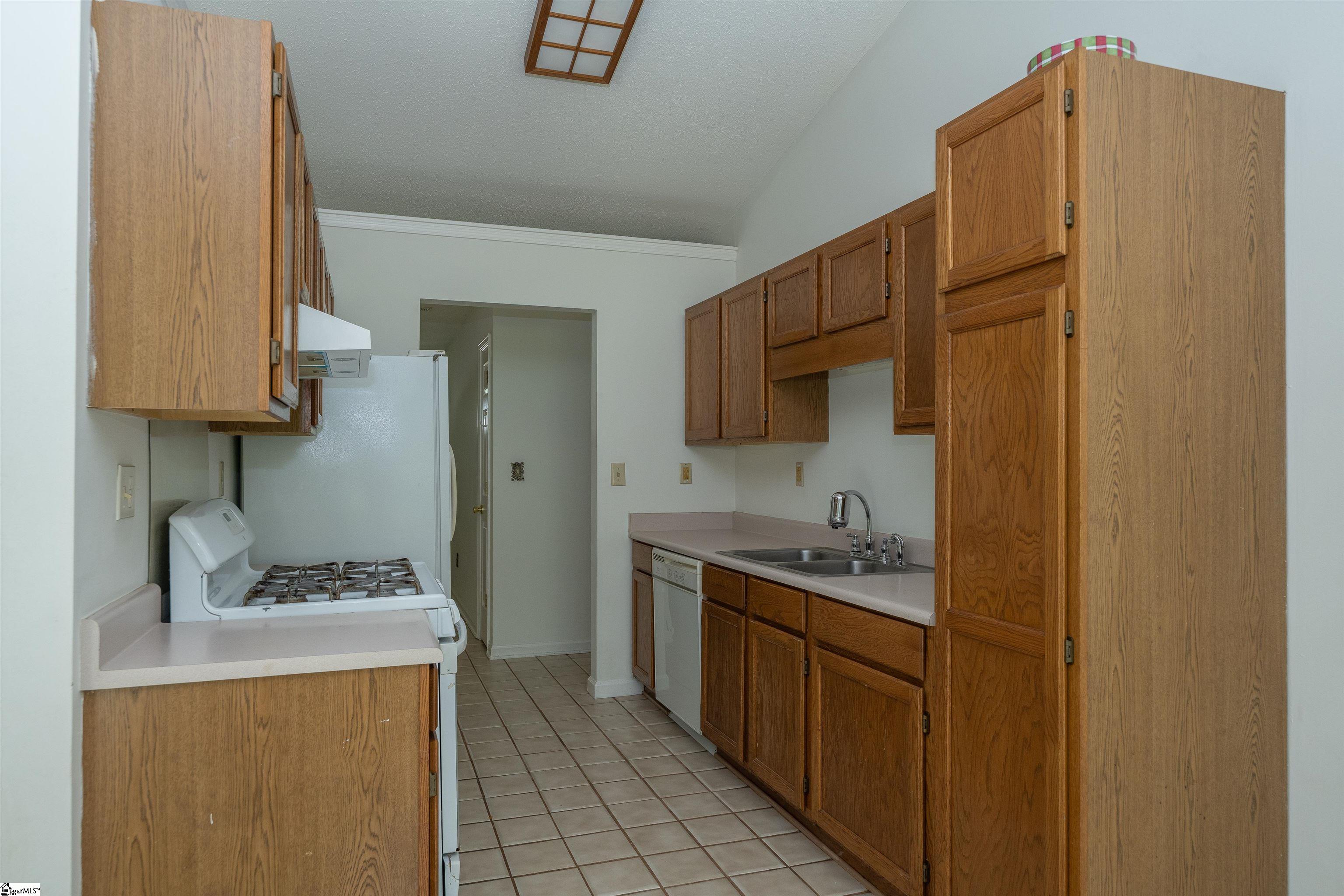 7 E Long Creek Court Simpsonville, SC 29680
