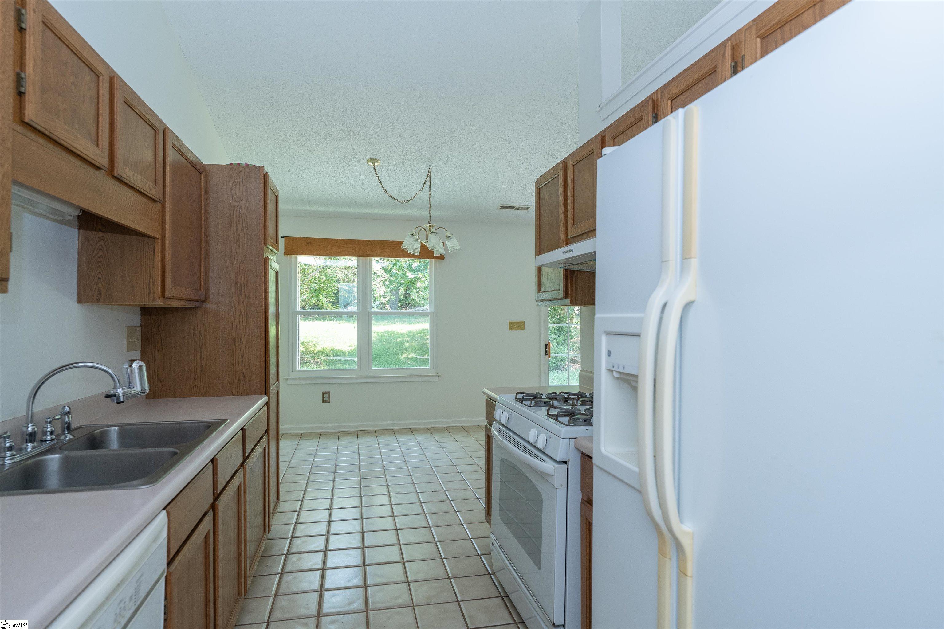 7 E Long Creek Court Simpsonville, SC 29680